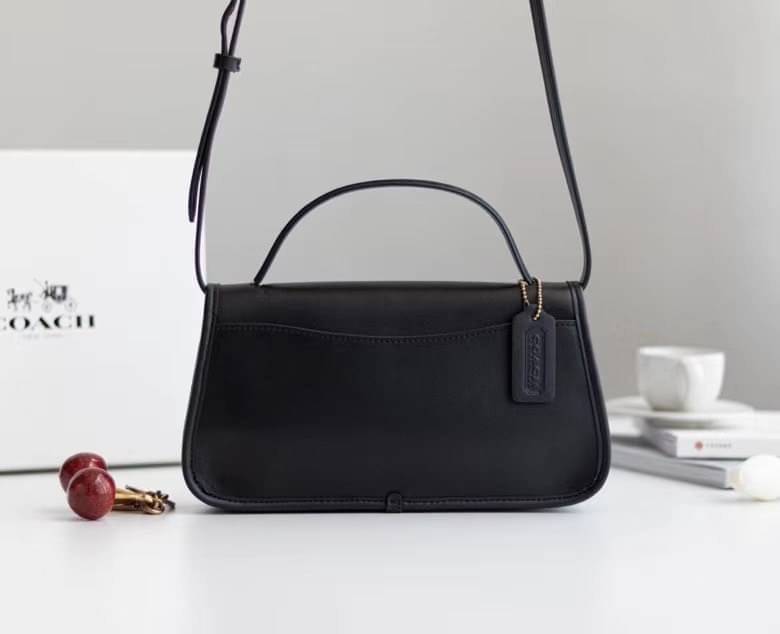 OUTTLET 】Auth Coach 1941 Turnlock Clutch Crossbody Bag พร้อมส่งที่ไทย