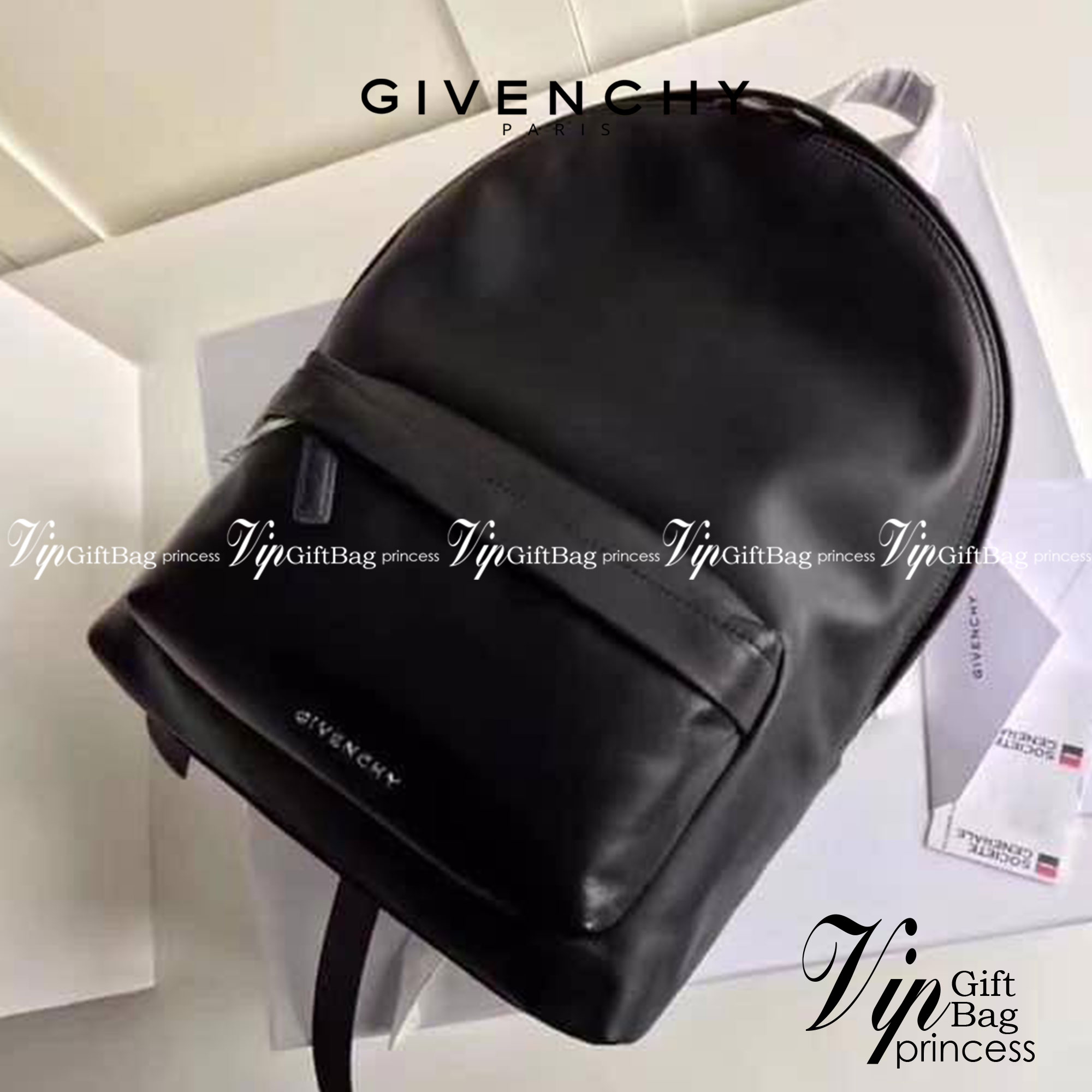 หนังแท้ GIVENCHY PARIS IN LEATHER BACKPACK พร้อมส่งที่ไทย งานเกรดออริจินอล ใช้งานต่างประเทศได้ กระเป๋าเป้ กระเป๋าสะพายหลังใบใหญ่ จุของได้เยอะ สีดำล้วนคลาสสิกมากๆค่ะ หนังแท้คุณภาพดียิ่งใช้หนังยิ่งสวย ใช้ได้ทั้งหญิง/ชาย ใบนี้คุ้มค่าราคามากๆ ทั้งดีไซน์และฟัง