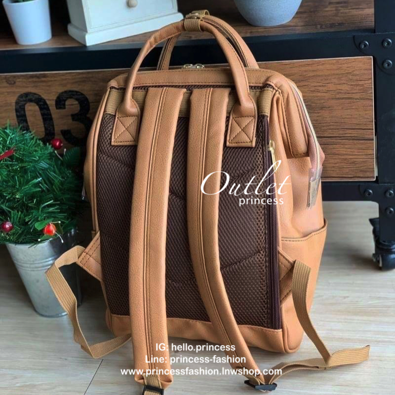 Anello polyurethane leather rucksack รุ่น Mini และ Classic กระเป๋าเป้จากแบรนด์เล็กๆมาสู่แบรนด์ดังทั้งในไทยและญี่ปุ่น วัสดุหนังpuแต่งลายหินอ่อนหนังนิ่ม กันน้ำได้ ภายในมีช่องเล็ก2ช่อง เปิดปิดด้วยซิปคู่ ปากกระเป๋าเป็นโครงสะดวกต่อการหยิบจับของภายใน ด้านข้างมี