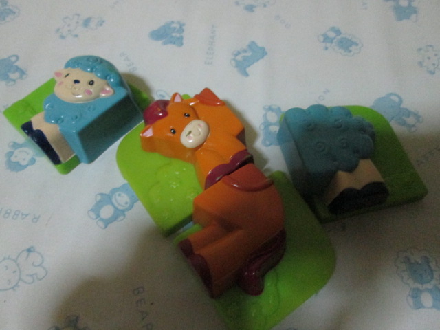 Toy / Game LeapFrog Fridge Farm Magnetic Twenty Five wacky Animal Set with Farmer Tad plays five banjo tunes ของเล่นมือสอง