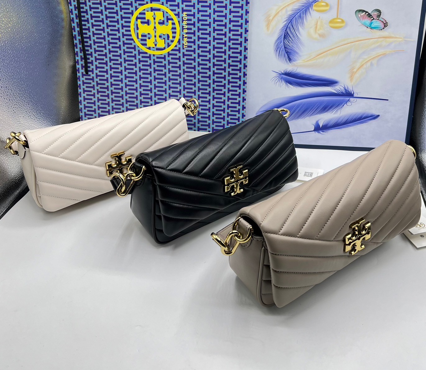 Tory Burch Kira Chevron Flap Small Shoulder Bag กระเป๋าสะพายดีไซน์รูปทรงคลาสสิค ดูผู้ดีหรูหรา เกรดออริ สลับแท้ 1:1 ใช้งานต่างประเทศได้