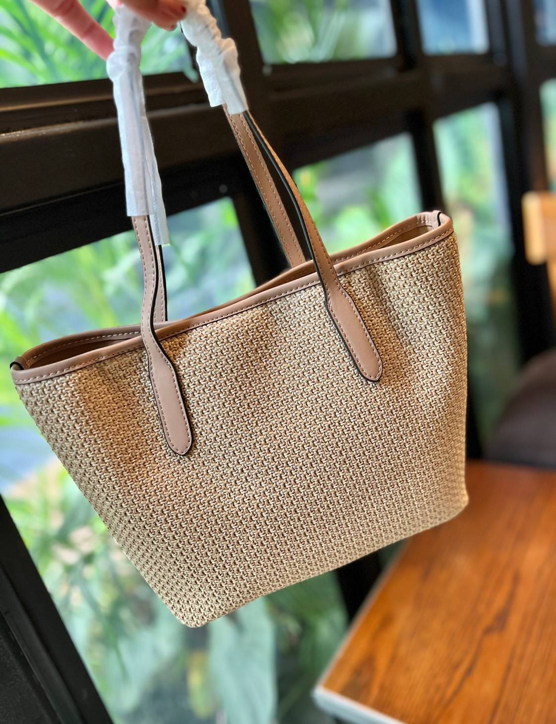 Coach Mini City Tote Bag In Straw And Smooth Leather 9" ((CS616)) กระเป๋าทรงโท้ทงานทอน้ำหนักเบา จุของได้เยอะ เกรดท็อปออริ เกรดดีสุด สลับแท้ 1:1 ใช้ต่างประเทศได้