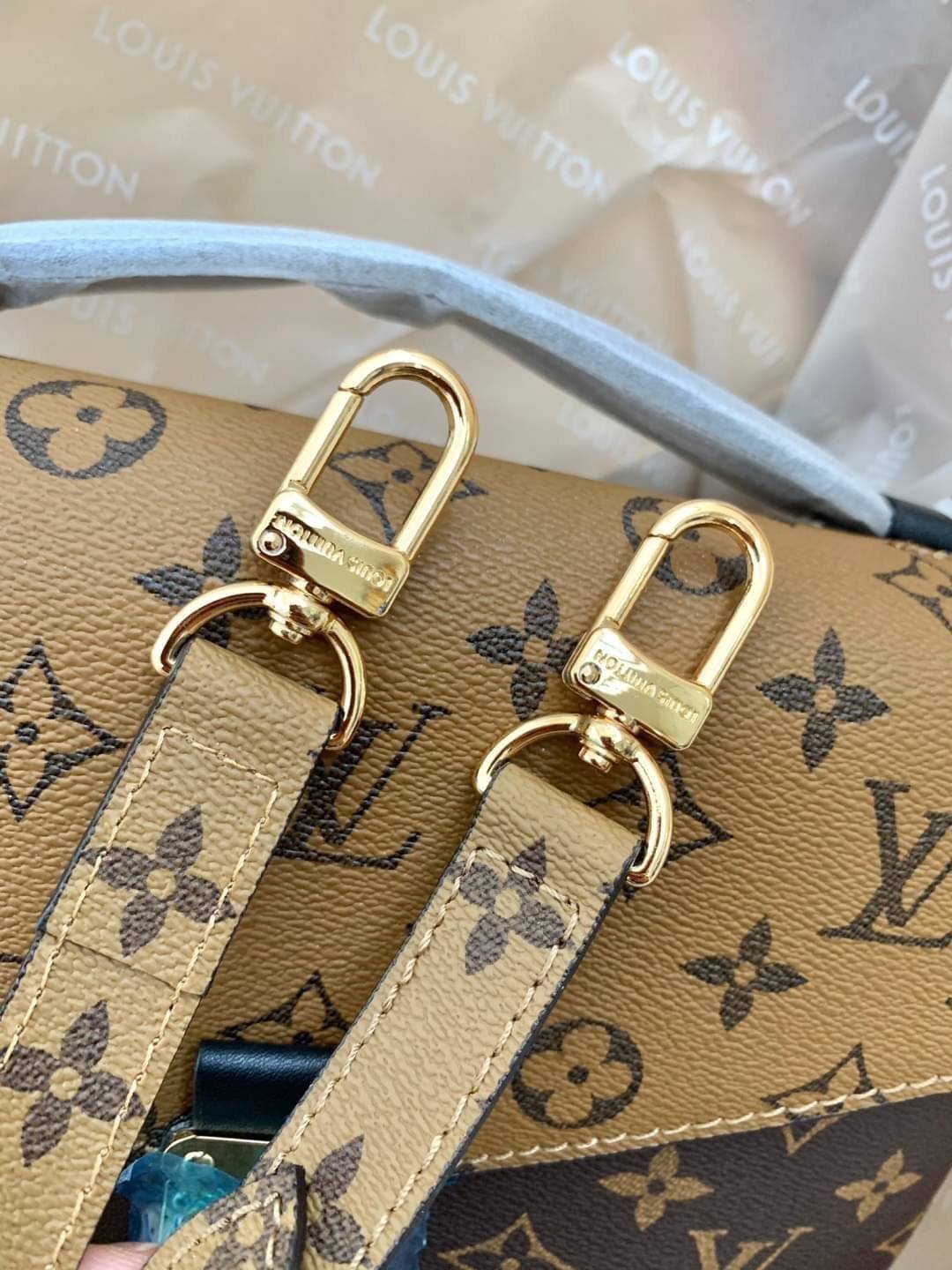LV Pochette Métis ไอเท็มนำแฟชั่นที่น่าดึงดูดใจอย่างยิ่ง กระเป๋าที่มีรูปลักษณ์ทรงกะทัดรัดและใช้งานได้สะดวก หนังแท้แคนวาสอย่างดีเลยค่ะ ลาย Monogramอัญเป็นเอกลักษณ์ของแบรนด์