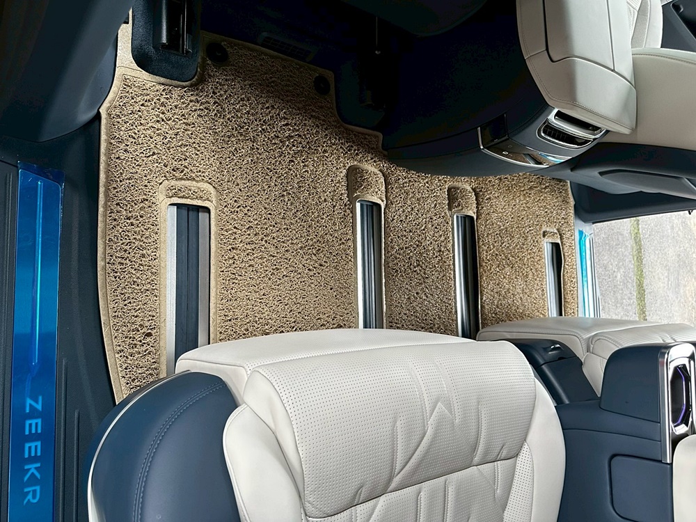 พรมไวนิลดักฝุ่น ZEEKR 009 พรมดักฝุ่นในรถ ซีคเกอร์ เกรดA ใยหนานุ่มพิเศษ เข้ารูป เต็มคัน