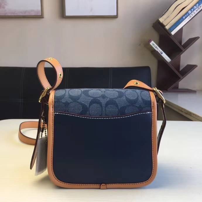 Coach Rambler Crossbody 16 In Signature Chambray