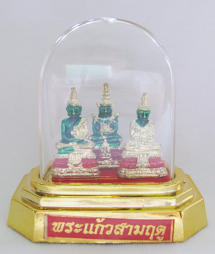 สินค้าหมดค่ะ พระแก้วมรกต3ฤดู(พระคู่บ้านคู่เมือง)(ตั้งบูชาหน้ารถ)ครอบแก้ว แบบ1ค่ะ