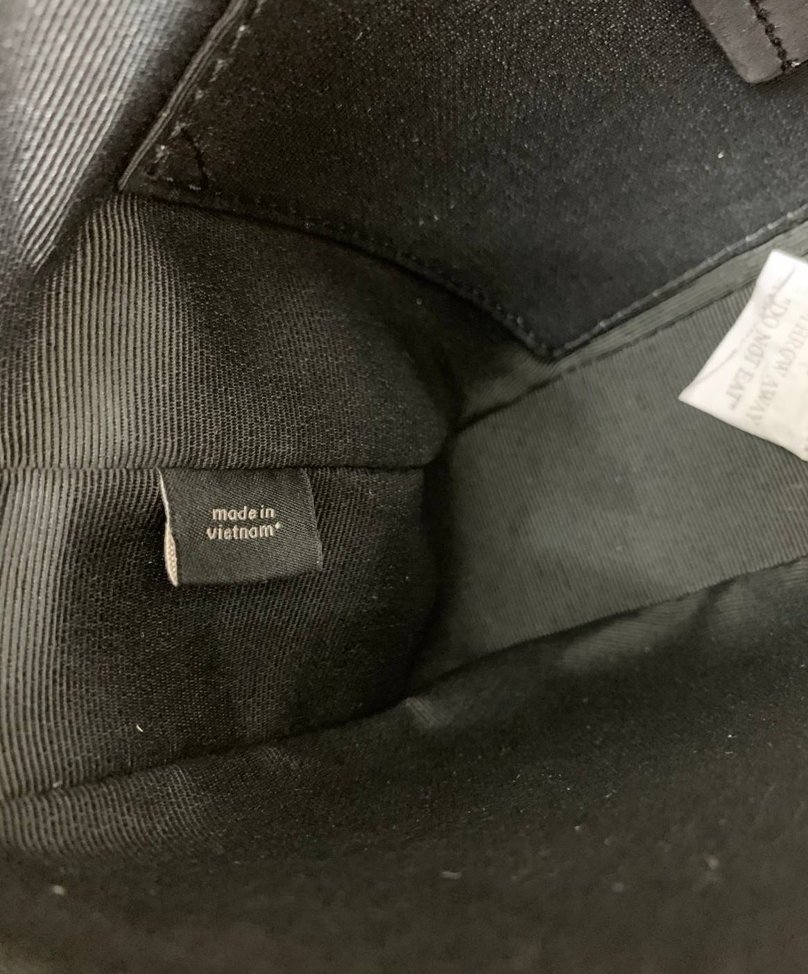 NEW ARRIVAL! นาทีนี้ต้องมีแล้วค่ะ ต้อนรับหน้าหนาวกันน! COACH JES BAGUETTE IN SIGNATURE CANVAS WITH COACH RADIAL RAINBOW ((C6817)) พร้อมส่งที่ไทย สิคค้าเข้าใหม่ค่ะ! กระเป๋าสะพายครอสบอดี้ร์ หนังแท้ น้ำหนักเบา เปิดปิดกระเป๋าแบบซิป ภายในสามารถใส่กระเป๋าเงินใบ