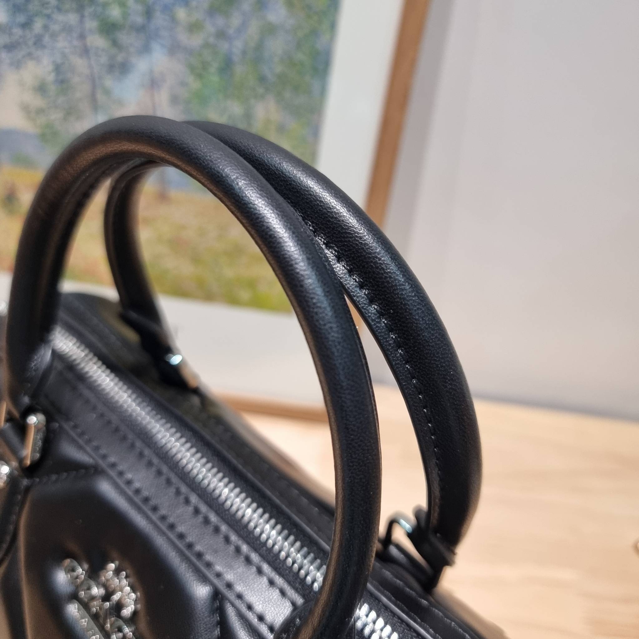 COACH ROWAN SATCHEL WITH PUFFY DIAMOND QUILTING CJ610 พร้อมส่ง กระเป๋าสะพายทรงหมอน ขนาดกำลังสวย คอลเลคชั่นสุดคลาสสิค ที่ดีไซน์เพิ่มความหรู