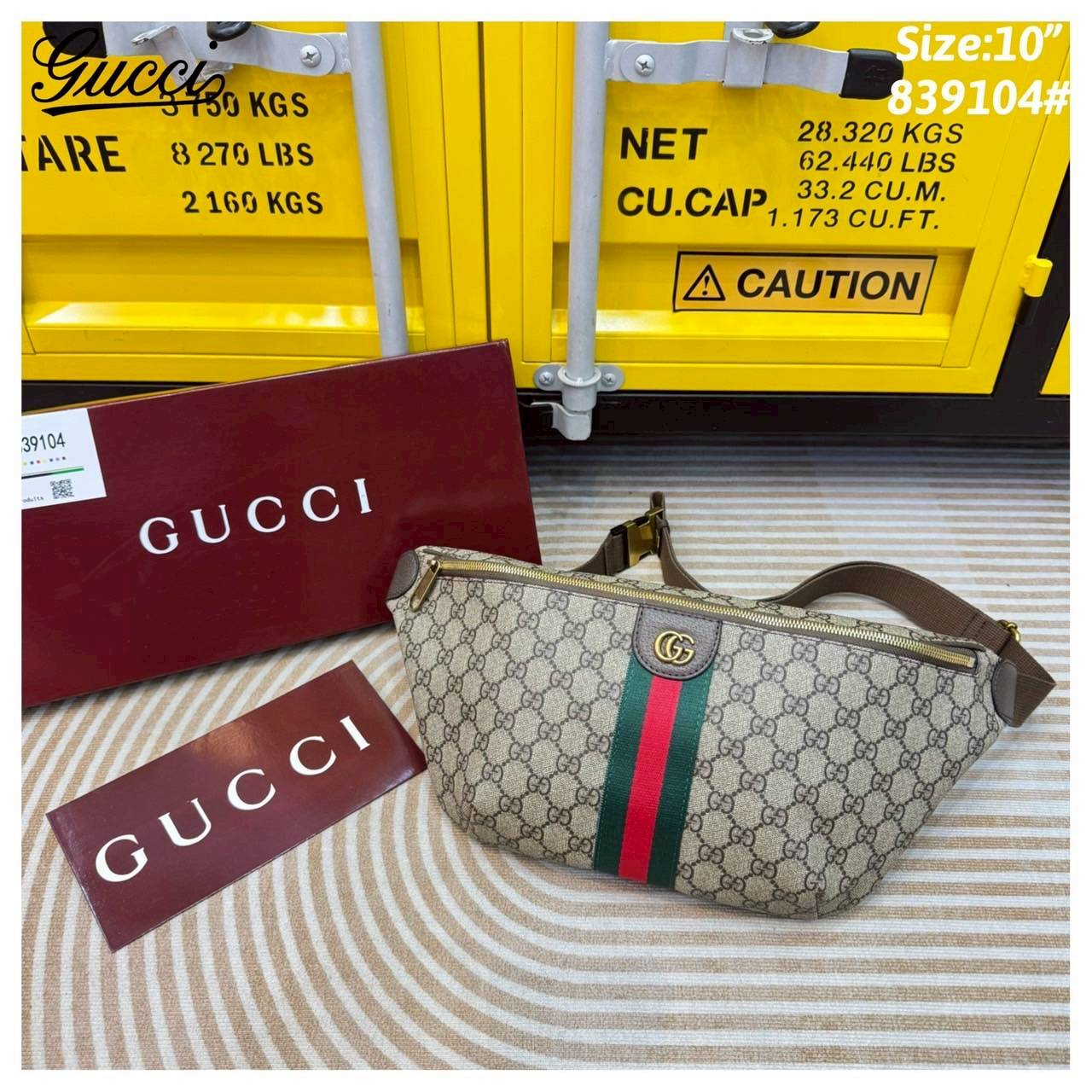 Gucci Ophidia large belt bag กระเป๋าคาดอก/คาดเอวใบใหญ่คลาสสิก ดีไซน์แถบคาดสีเขียวแดงโดดเด่น สวยหรู ภายในโล่งกว้างใส่ของได้เยอะ สายสะพายคาดอกแน่นหนา ปรับได้ตามชอบอีกเล็กน้อย