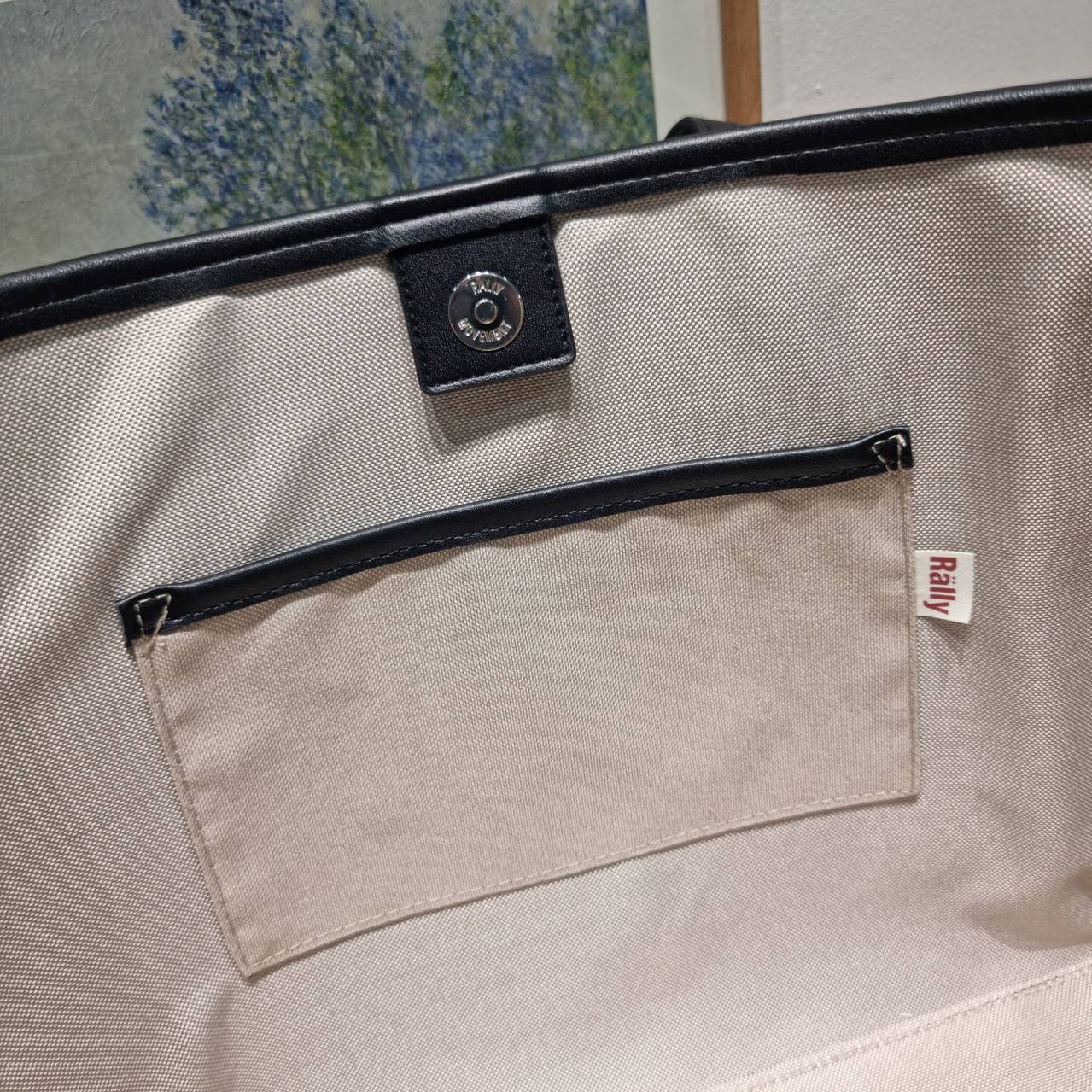 Rally movement tote bag กระเป๋าทรงโท้ท ดีไซน์คลาสสิค เรียบง่ายแต่ดูแพง มีระดับสุดๆ ไอเท็มสุดปัง ออกมาก็ sold out ไวมากๆ รุ่นใหม่และเป็นรุ่นที่ตามหา