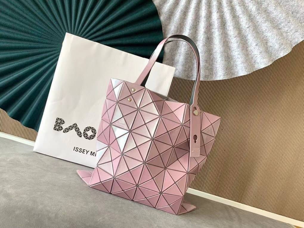 พรีเมี่ยมกิ๊ฟแท้ 100% 】ISSEY MIYAKE BAOBAO [pink]