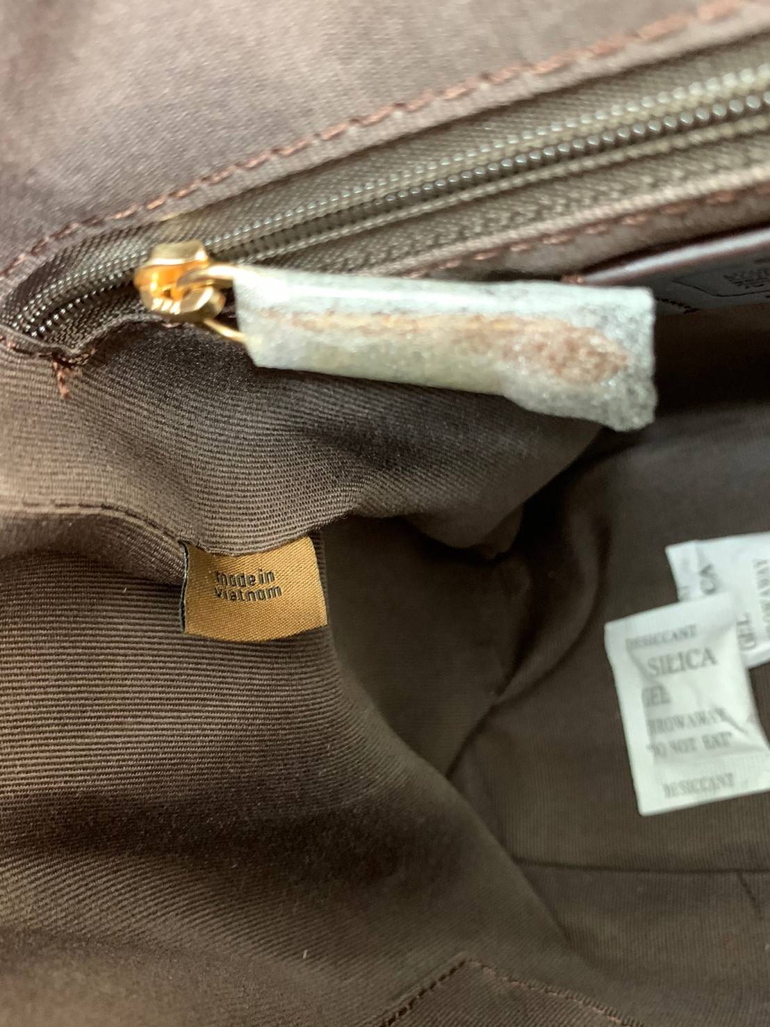 COACH PENNIE BACKPACK 22 ((C4122)) พร้อมส่งที่ไทย ห้ามพลาดค่าา! กระเป๋าสะพายหลังแบบมีหูกิ้ว วัสดุเดนิมอย่างดีนิ่ม+หนังแท้ ได้สวยงามลงตัว นำ้หนักเบา ทรงสวยน่ารักมากๆค่ะ ด้านหน้ามีช่องกระเป๋าเล็กใส่ของจุกจิก ปากกระเป๋าแบบหูรูด ภายในกระเป๋าโล่ง กว้าง สามารถใ