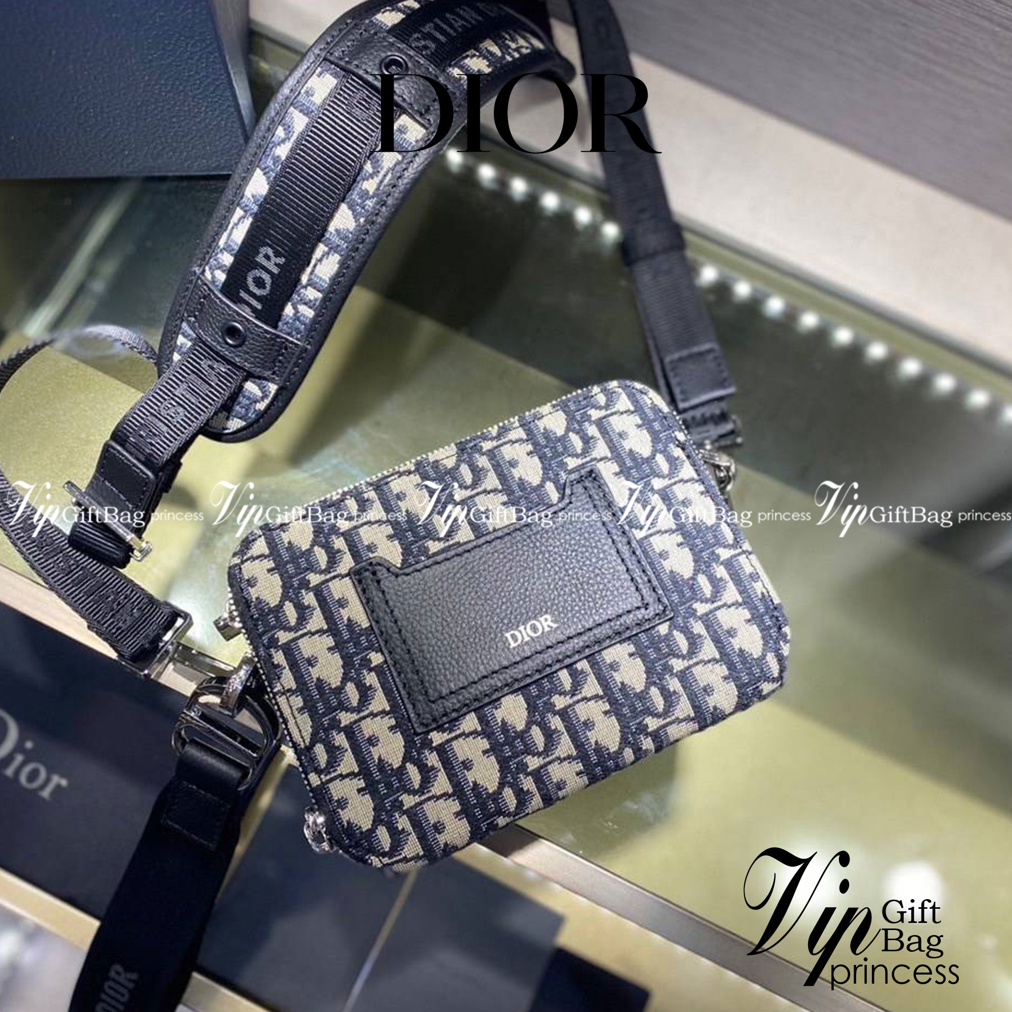 หนังแท้ Christian Dior Plain Leather Logo Messenger & Shoulder Bags / Dior crossbody Beige and Black Dior Oblique Jacquard พร้อมส่งที่ไทย งานหนังแท้และผ้าแจ็คการ์ดเกรดออริจินอล ภาพสินค้าถ่ายจากงานขายจริง ใช้งานต่างประเทศได้