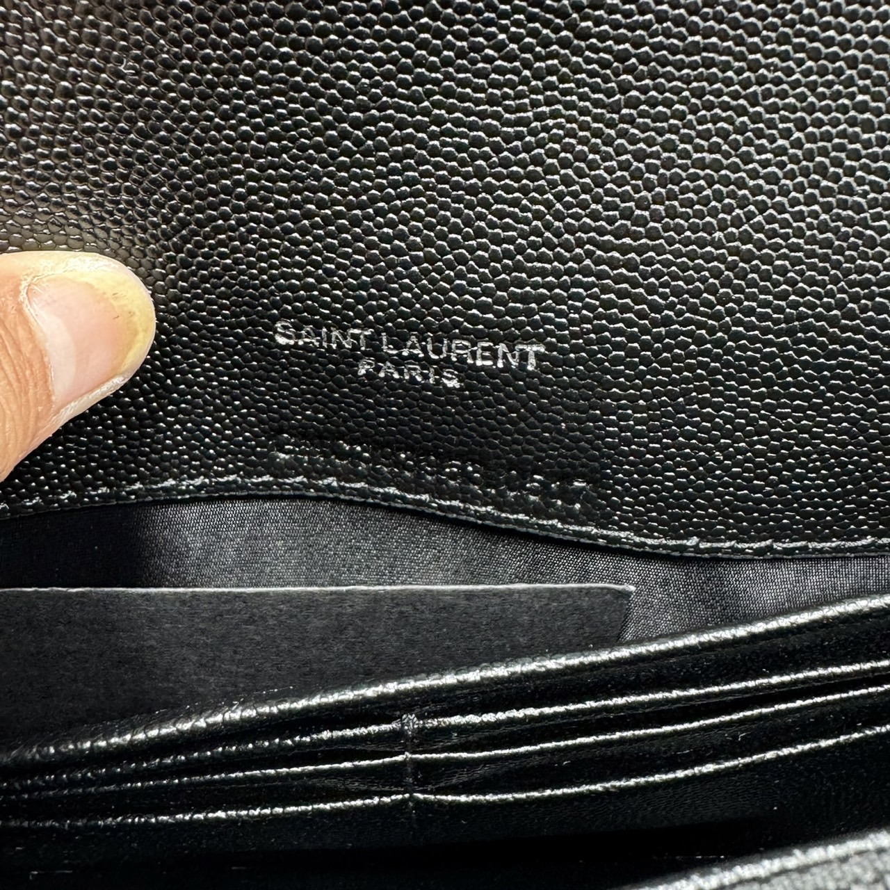 YSL Envelope WOC 7.5 Wallet on chain / YSL Clutch Bag 7.5" กระเป๋าสะพายรุ่นยอดนิยม เกรดหนังคาเวียร์สวยเต็มใบ เกรดออริ 1:1 ใช้งานต่างประเทศได้