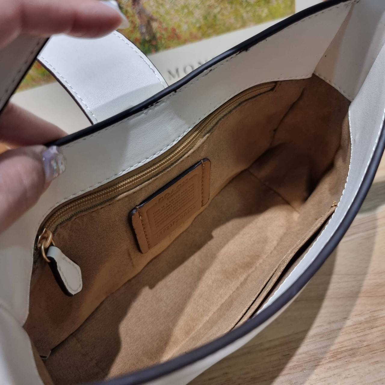 COACH ELIZA SHOULDER BAG IN SIGNATURE CANVAS CR532 / CR533 กระเป๋าสะพายไหล่ทรงโฮโบสุดหรู ดีไซน์โลโก้แบบใหม่สวยเด่น เกรดท็อปออริ เกรดดีสุด สลับแท้ 1:1 ใช้ต่างประเทศได้