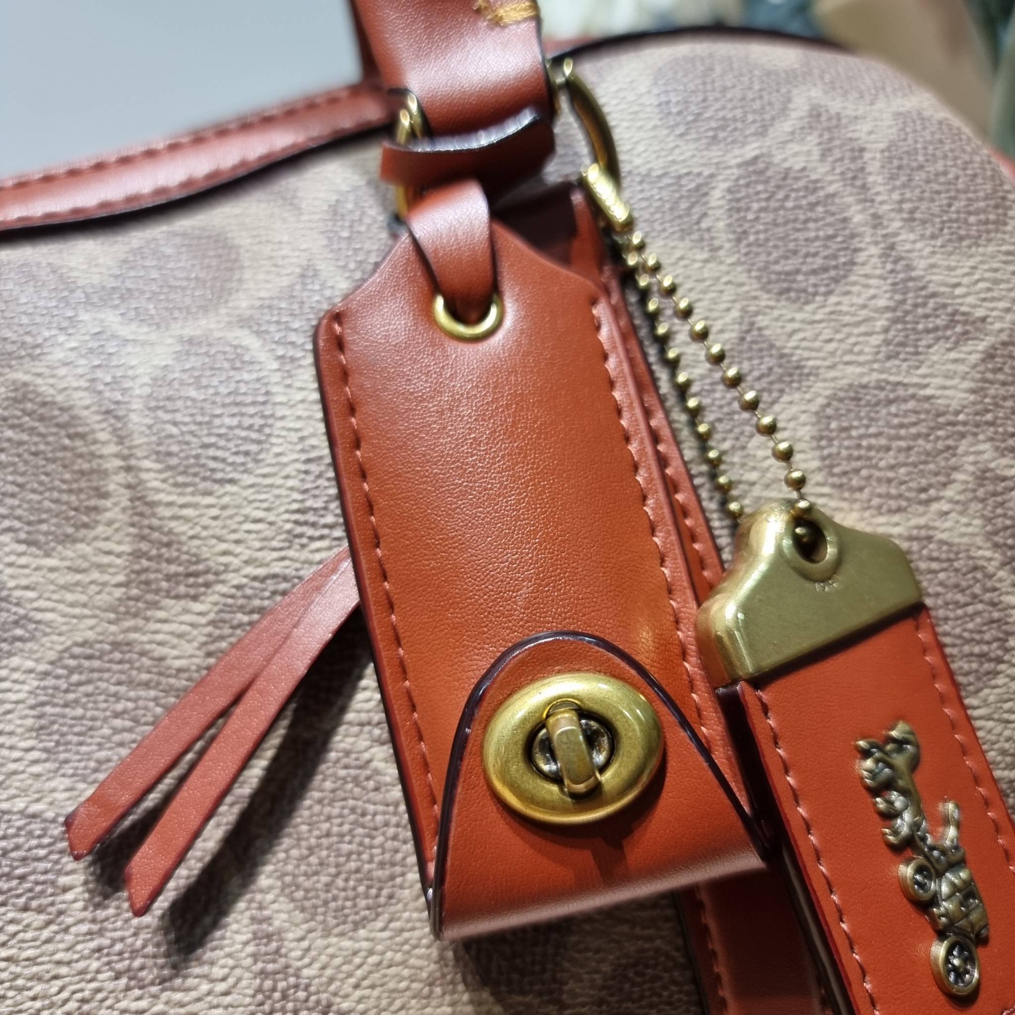 COACH RUBY SATCHEL 25 IN SIGNATURE CANVAS CP239 พร้อมส่ง กระเป๋าทรงหมอนดีไซน์ใหม่ ใบใหญ่ เพิ่มดีเทลความหรูมากมาย