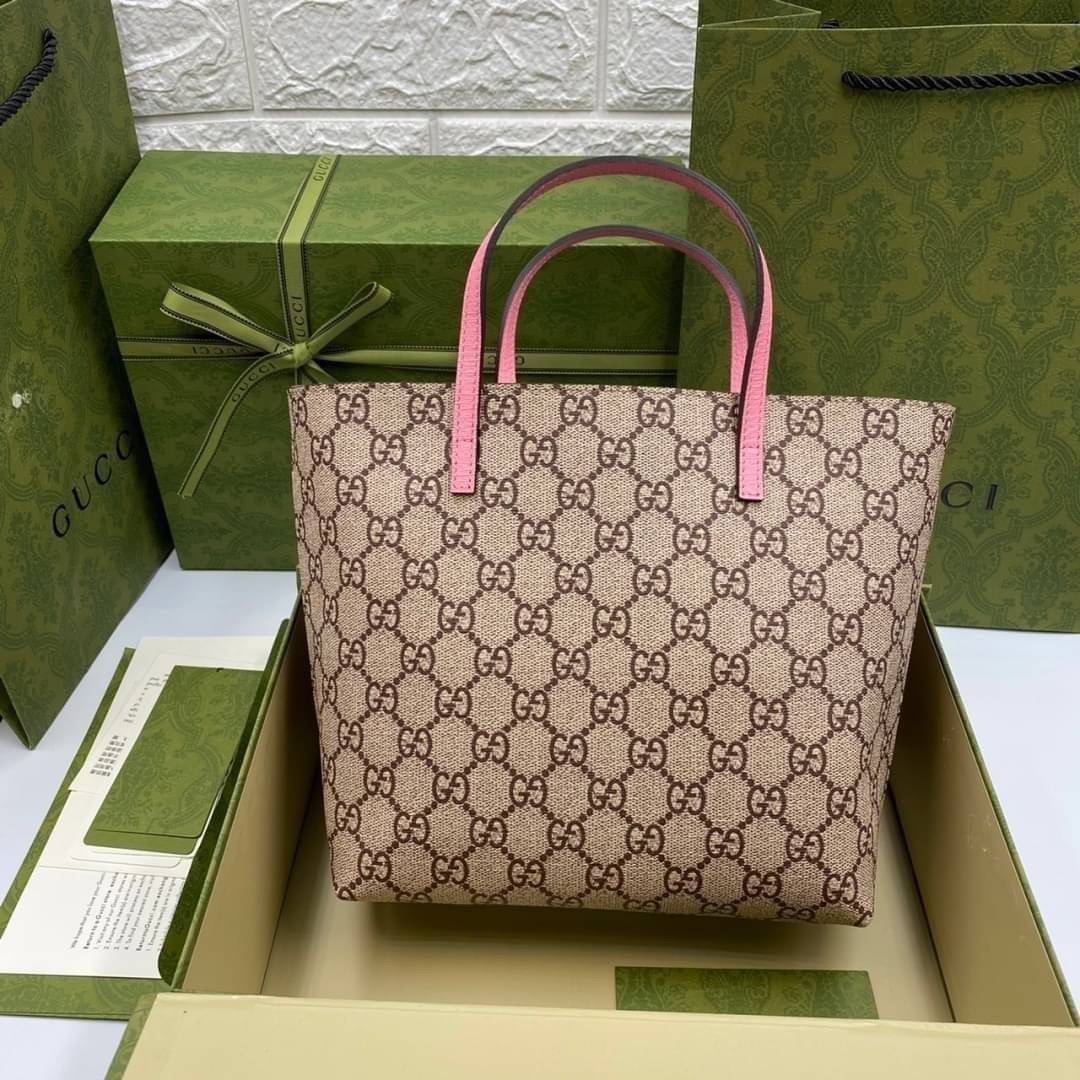 VIP 】Animal-Friendly Gucci Kid Tote Bag งานหนังแท้ทรงตั้งสวย ขนาดกะทัดรัด จุของได้เยอะ ใช้ได้ทั้งเด็กและผู้ใหญ่ น่ารักมากค่ะ **รุ่นขายดีตลอดกาล**