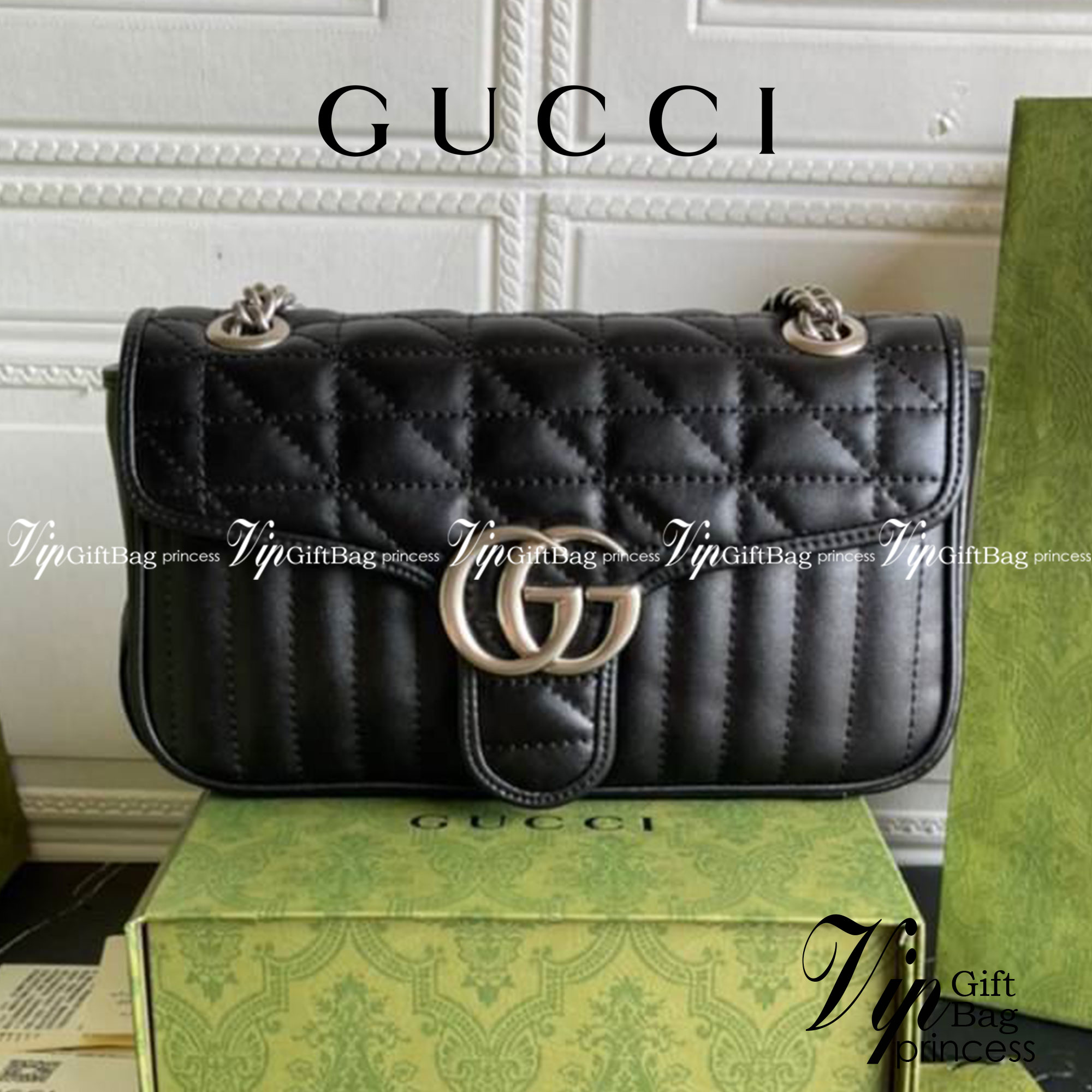 หนังแท้ 26cm GUCCI GG Marmont leather shoulder bag แบบใหม่ล่าสุด ราคานี้หนังแท้คือคุ้มมากเลยค่าสาวๆ ต้องจัดแล้วน้าา ยกระดับความหรูให้กับตัวเองกันหน่อย ด้วยกระเป๋ารุ่นนี้!! ครอสบอดี้ที่ดีไซน์หรู อัพเลเวล ในราคาที่จับต้องได้ พร้อมเสิร์ฟความสวยตรงถึงบ้านแล้ว