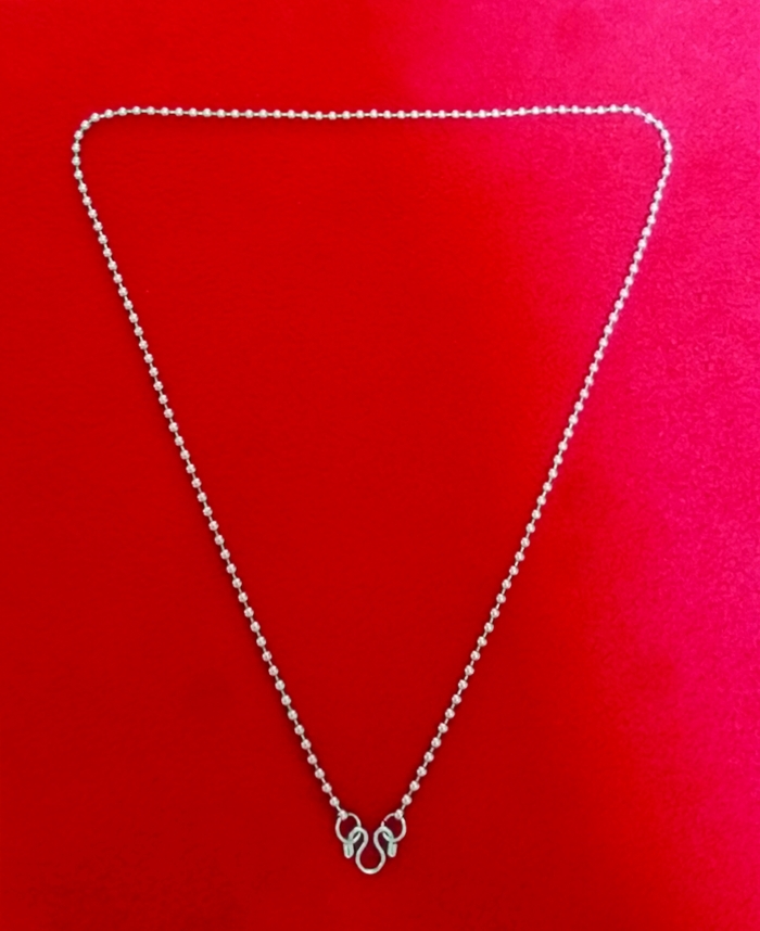 สร้อยคอสแตนเลสลายไข่ปลาแบบสั้น ความยาวทั้งเส้น 18 นิ้ว(ใส่พระได้1องค์)ค่ะ