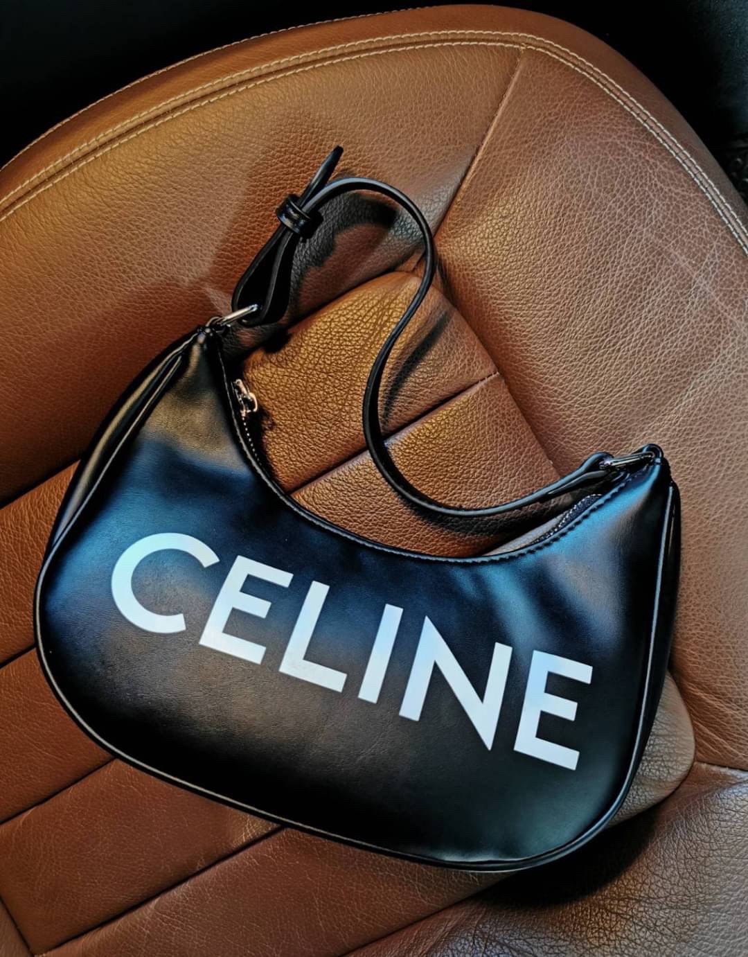 พรีเมี่ยมกิ๊ฟแท้ 100% 】CELINE SHOULDER BAG VIP GIFT WITH PURCHASE (GWP) พรีเมี่ยมกิ๊ฟ Limited Edition จาก CELINE HAUTEPARFUME DUTYFREE COUNTER