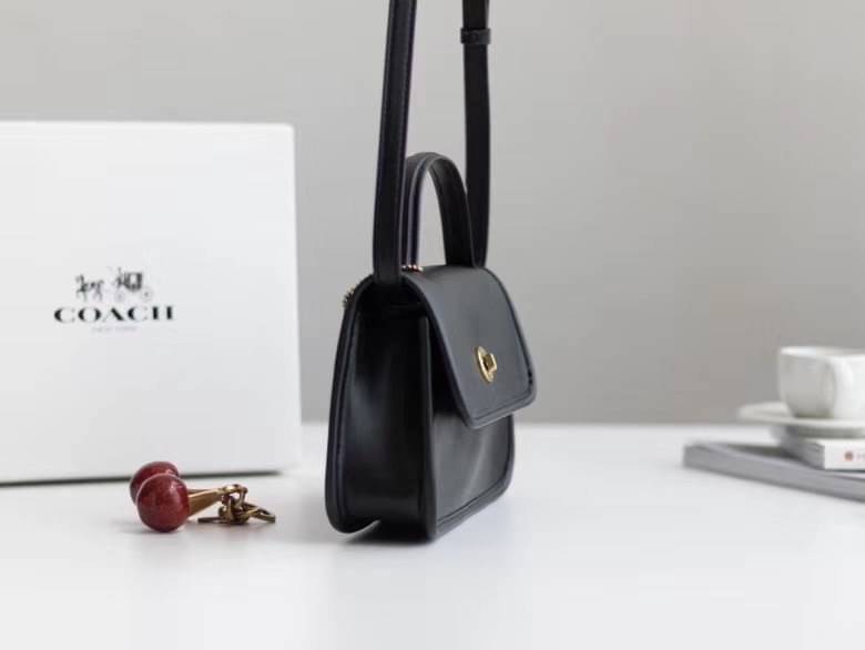 OUTTLET 】Auth Coach 1941 Turnlock Clutch Crossbody Bag พร้อมส่งที่ไทย