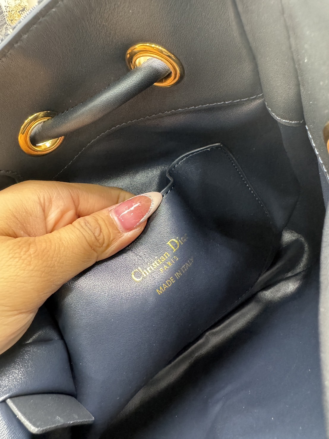 Medium DIOR Nolita Bag Blue Dior Oblique Jacquard รุ่นใหม่ กระเป๋าสะพายทรงโท้ท สวยเรียบหรู ถือได้ สะพายยาวได้ เกรดออริ 1:1