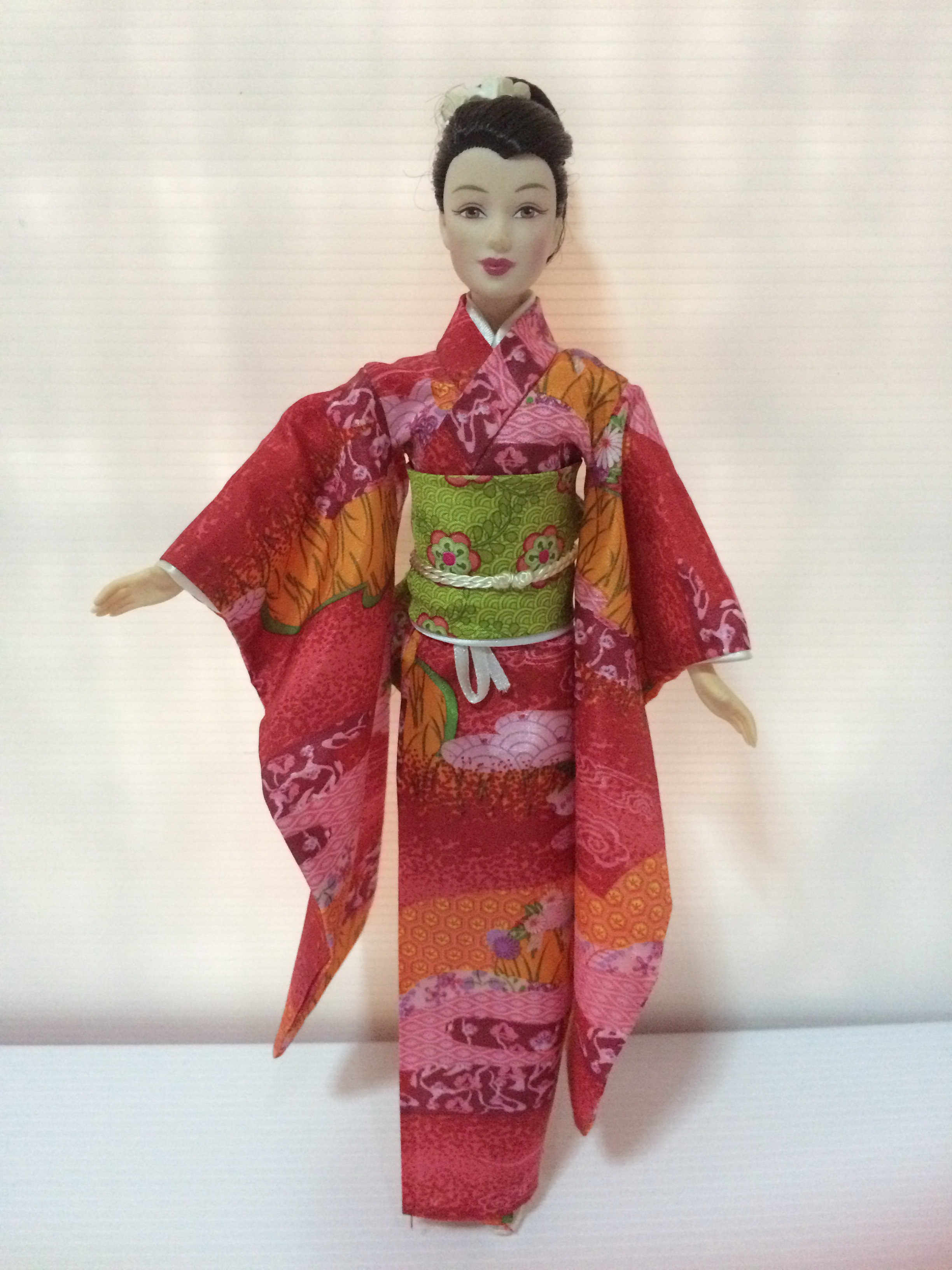 ตุ๊กตา Barbie Princess of Japan Doll of the world มือสองสภาพดีมากค่ะ