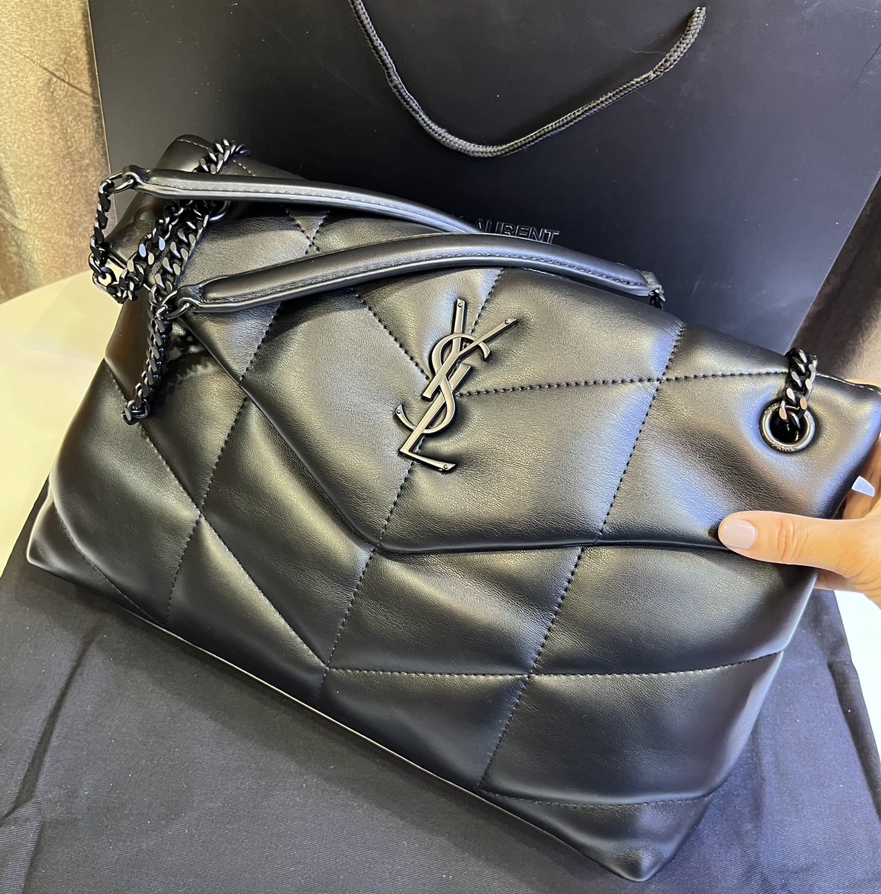 YSL PUFFER MEDIUM IN NAPPA LEATHER 35cm กระเป๋าสะพาย เกรดหนังสวยเต็มใบ เกรดออริ 1:1 ใช้งานต่างประเทศได้