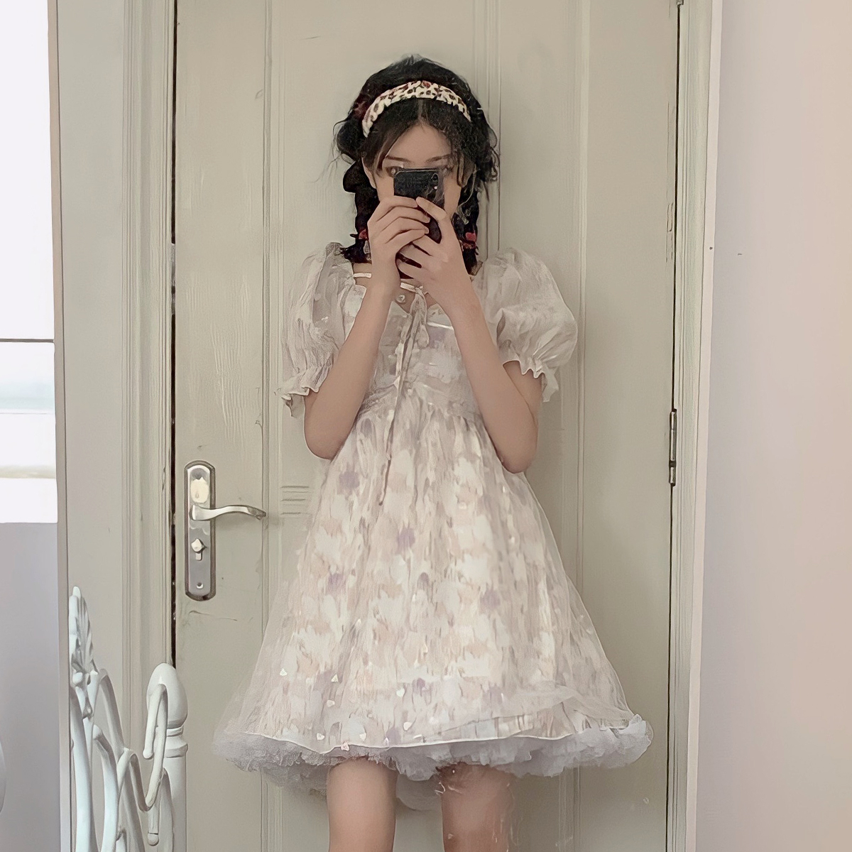 พร้อมส่ง 🍫🍩 Cute skirt & dress เดรสแขนสั้นลายดอก กระโปรงสั้นสีขาวน่ารักมาก (ขายแยกชิ้น) (38475)