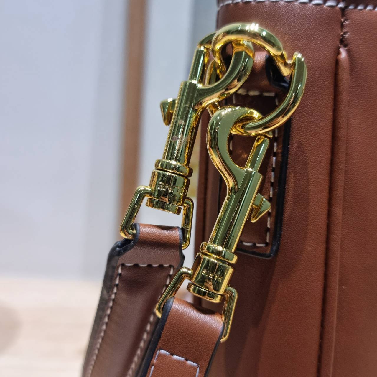 CELINE small camille soft bag มาแรงมาก! กับกระเป๋าที่ตัวแม่ใช้กันเยอะสุดๆ แม่ชมเอย อินฟลูดังๆมีใช้กันครบ ด้วยรูปทรงยอดนิยม