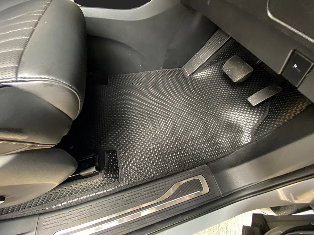 ยางปูพื้นรถยนต์ MG MAXUS 7 2024 พรมกระดุม เอ็มจี แม็กซัส7 สีดำ เข้ารูป ในรถ เต็มคัน