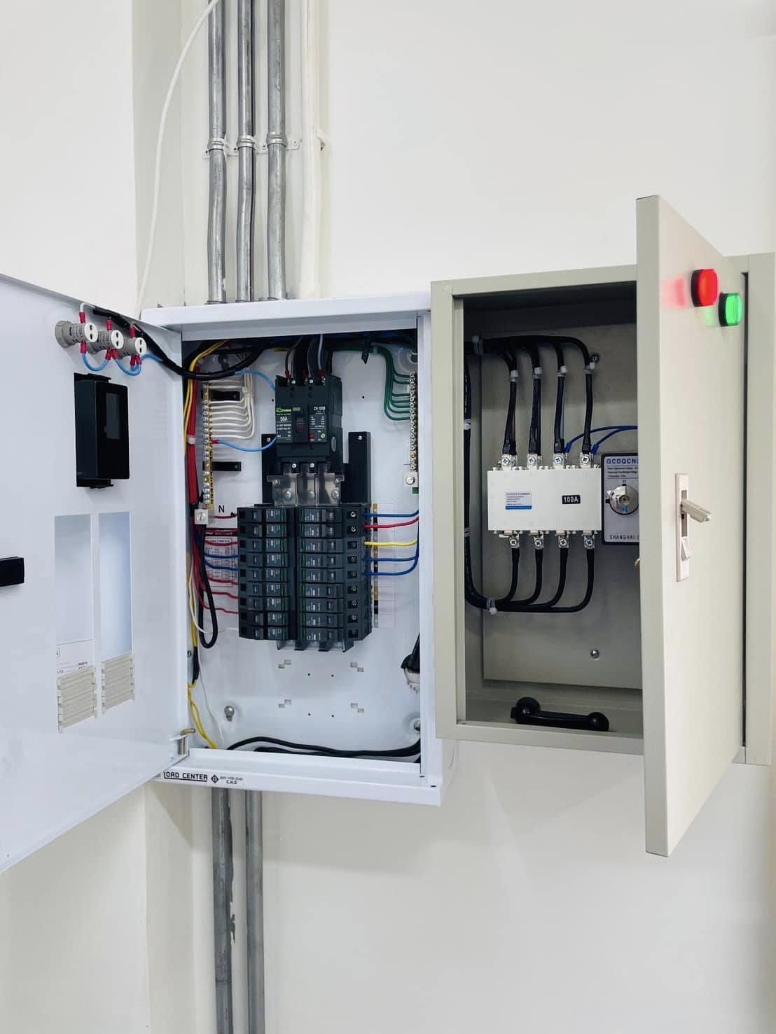 งานติดตั้งสวิทช์สลับแหล่งจ่ายอัตโนมัติ ATS Automatic Transfer Switch