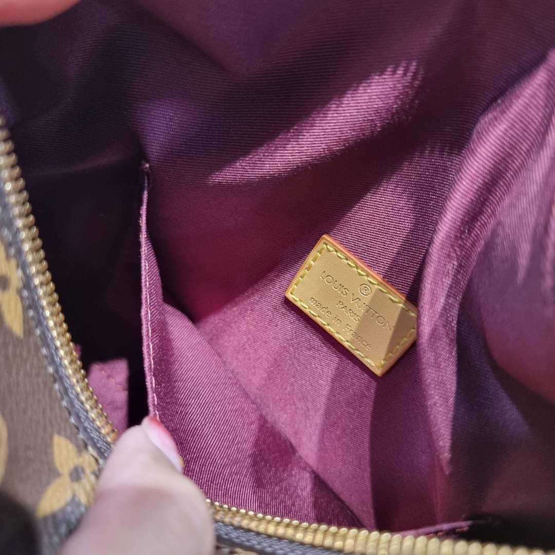 LV SIDE TRUNK MONOGRAM สุดยอดกระเป๋าไอคอนนิค ทรงสวย ใหม่ล่าสุด สวยมีเสน่ห์ รูปทรงกล่อง โดดเด่นด้วยหมุดเข้ามุม ซิปเปิด-ปิดล็อคได้ วัสดุหนังแคนวาส