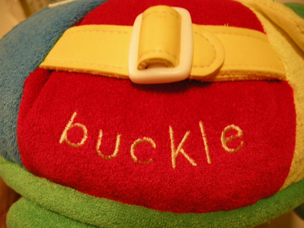 Eden "Snap, Tie, Zipper, Buckle and Button" Turtle ของเล่นเสริมพัฒนาการสำหรับเด็กมือสอง