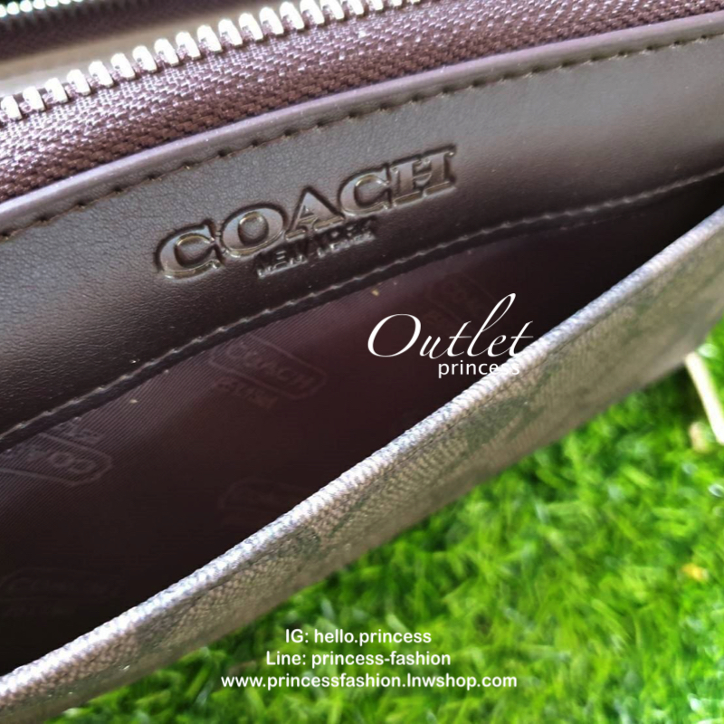COACH FACTORY OUTLET LONG WALLET Best seller! กระเป๋าสตางค์ใบยาวซิป วัสดุหนัง ลาย Signature Brand สวยหรู เปิดปิดด้วยซิป หัวซิปแบรนด์ ภายในมีช่องใส่บัตร ธนบัตร และช่องซิปใส่เหรียญค่ะ