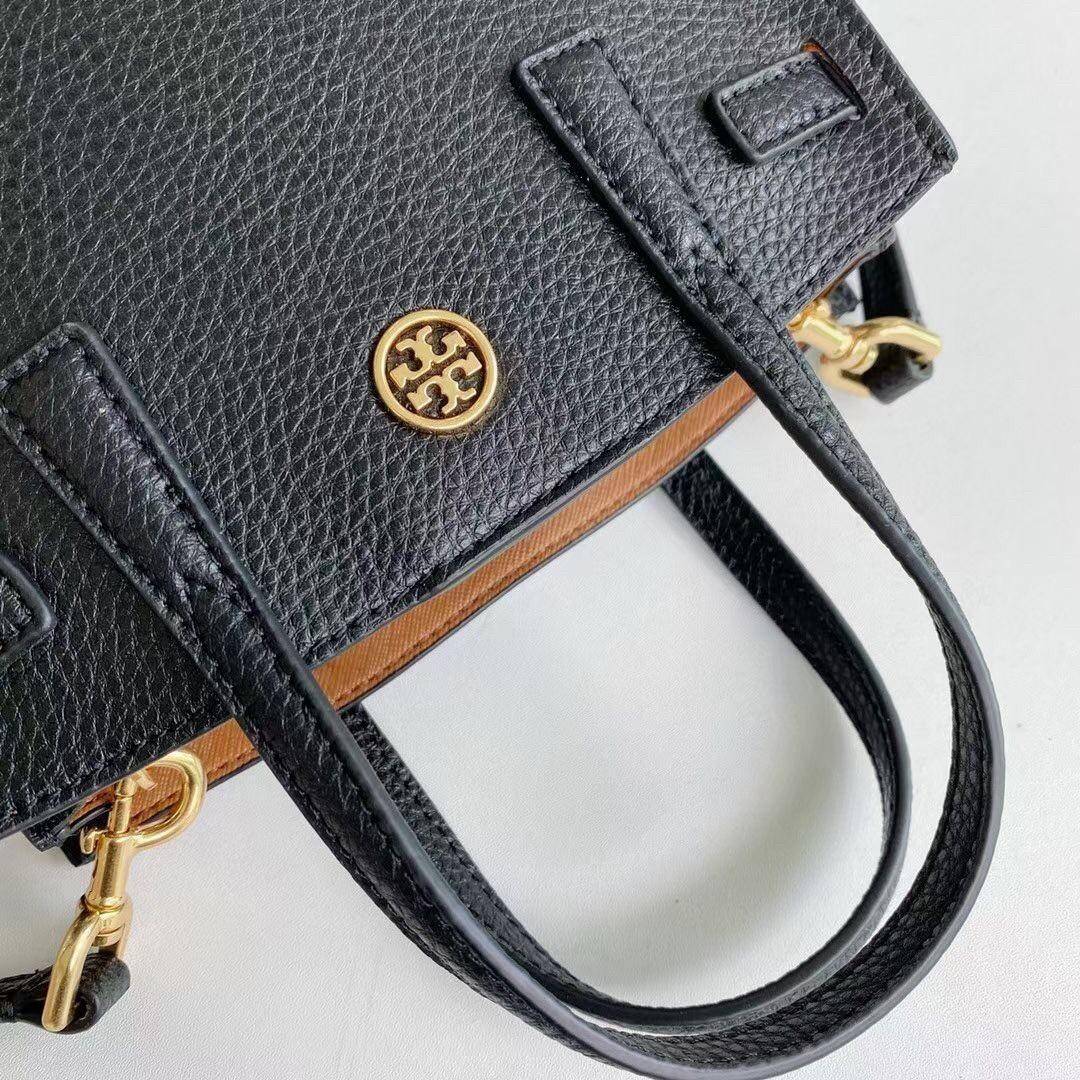 ของแท้ 💯% 】Tory walker Micro Satchel กระเป๋าถือหรือสะพายไหล่ วัสดุหนังแท้ ด้านหน้าประดับโลโก้แบรนด์ อะไหล่ทองสวยหรู