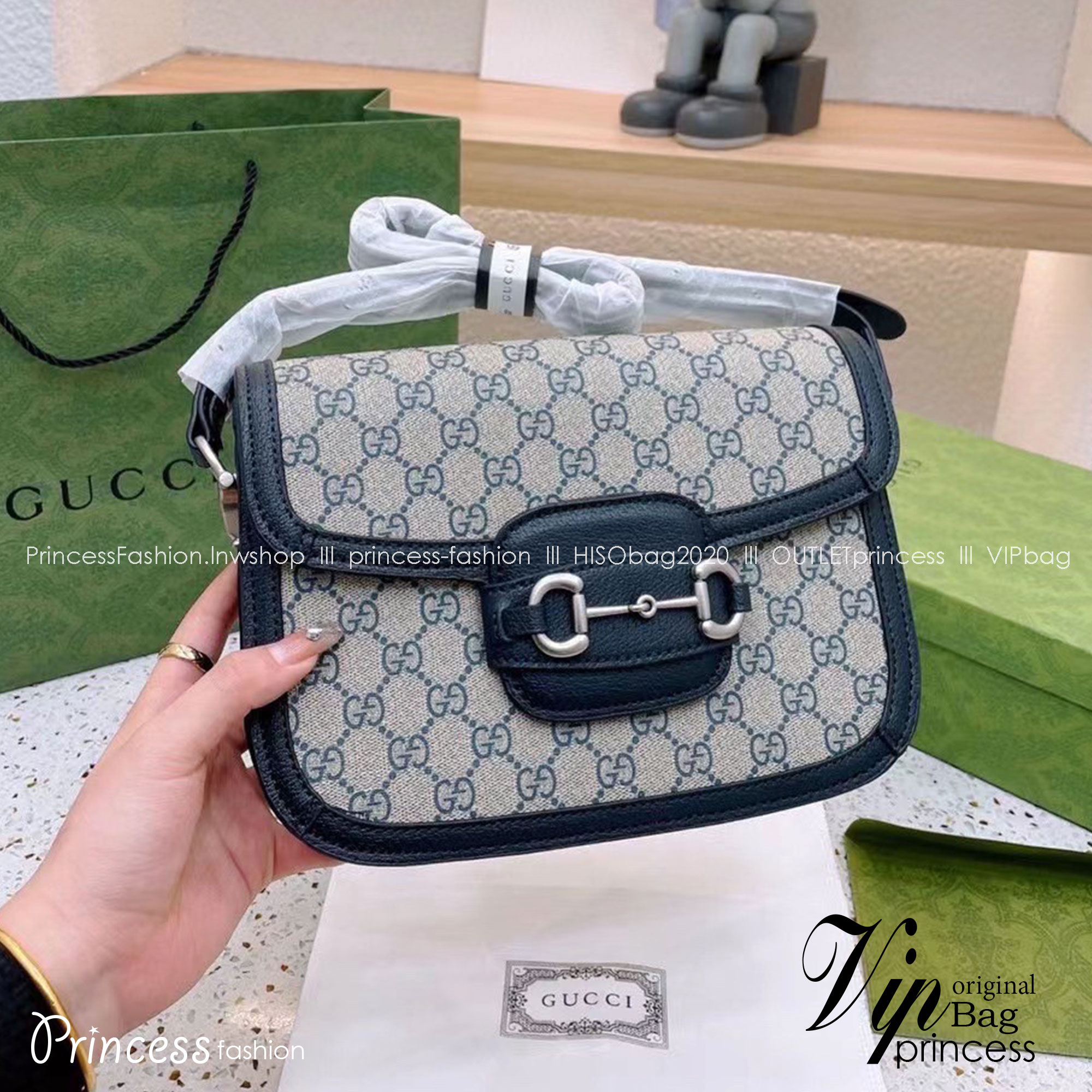 Gucci horsebit 1955 shoulder bag / GUCCI BAG พร้อมส่ง 5 สี กระเป๋าสะพายไหล่/สะพายข้างทรงคลาสสิค สวยผู้ดี ดารา เซเลปใช้กันเพียบ สวยอยู่ทรง มากี่รอบก็ไม่เคยพอ!! รุ่นเด็ดสุด!! ฮ็อตสุด!! ให้สิบว้าวไปเลย