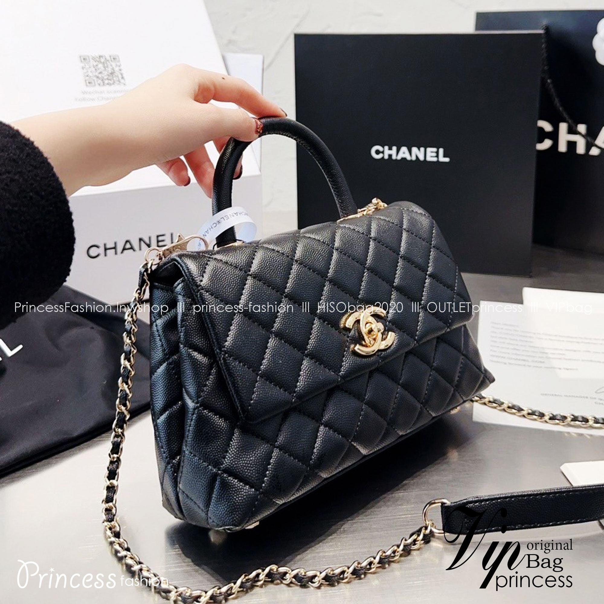 Chanel Coco Top Handle Bag 9" / Chanel Bag พร้อมส่ง กระเป๋าสะพายสุดคลาสสิค สวยหรูพร้อมมือจับในตัว งานหนังเรียบ อะไหล่ทองสวยมาก มาพร้อมกล่อง อปก ครบเซ็ท รอบนี้จัดราคาพิเศษสุดคุ้มค่ะ ใช้งานต่างประเทศได้ ภาพถ่ายจากงานขายจริง
