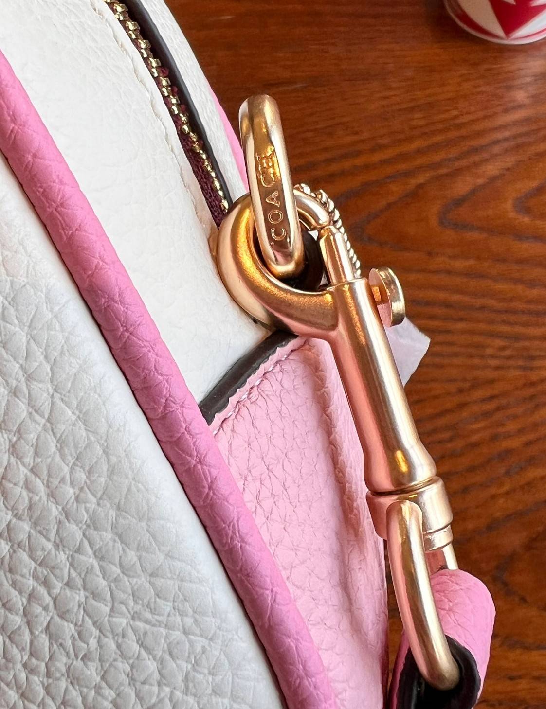 ใจละลายหมดแล้วค่า 😍 Coach Mini Jamie Camera Bag With Stripe Heart Motif ((CA072)) พร้อมส่งล่าสุด! กับกระเป๋าสะพายแบบครอสบอดี้ร์ บอกเลยน้องน่ารักสีสวยมากๆค่ะ