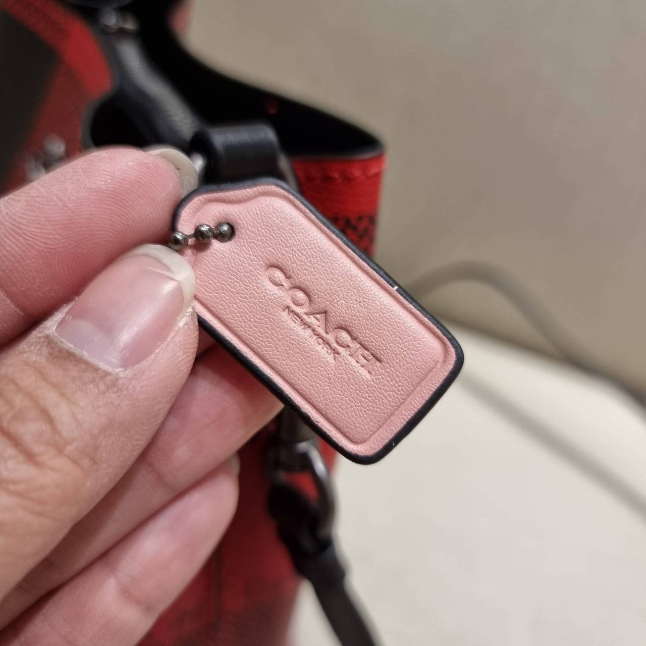 COACH MINI TOWN BUCKET BAG IN SIGNATURE CANVAS WITH VINTAGE MINI ROSE PRINT ((7270 7268 7267)) คอลเลคชั่นใหม่ล่าสุด!! น้องสาวคนสวยมาแล้วจ้า สดใสต้อนรับเทศกาลคริสต์มาส 🎅🎄 กระเป๋าบัคเก็ต ไซส์มินิ ใบจริงน่ารักม้าก!! น่าใช้แบบที่สุด วัสดุหนังแ