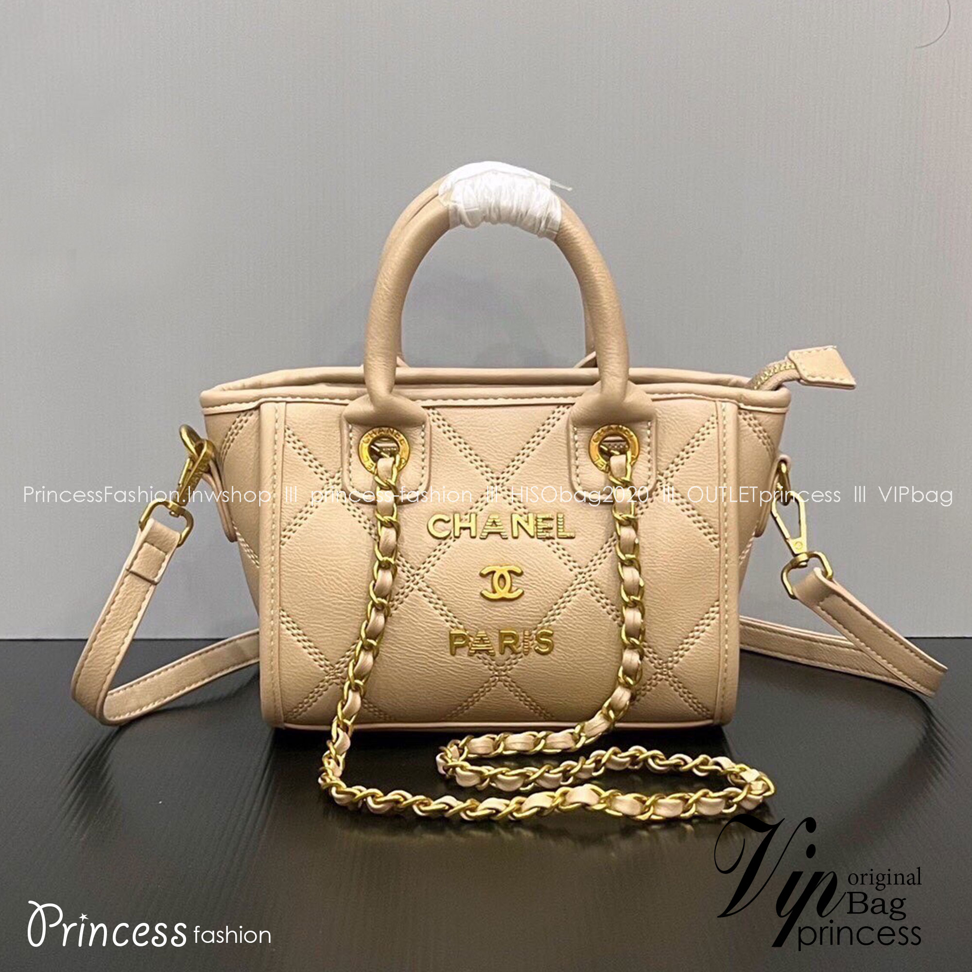 Chanel tote bag / Chanel Shopping Bag 8" กระเป๋าชาเนลทรงโท้ท หนังนิ่มซับในสีดำปั้มแบรนด์ทุกจุด สายโซ่ดึงปรับความยาวได้ สวยทั้งภายนอกภายในคุ้มค่าราคาจับต้องได้