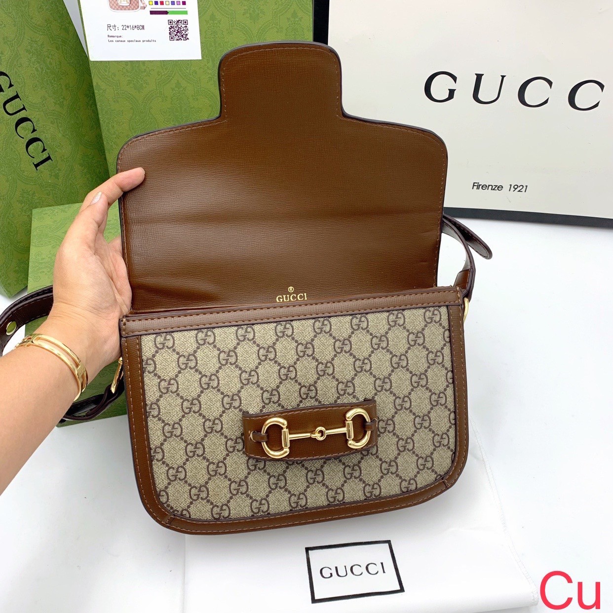 Gucci horsebit 1955 shoulder bag / GUCCI BAG พร้อมส่ง 5 สี กระเป๋าสะพายไหล่/สะพายข้างทรงคลาสสิค สวยผู้ดี ดารา เซเลปใช้กันเพียบ สวยอยู่ทรง มากี่รอบก็ไม่เคยพอ!! รุ่นเด็ดสุด!! ฮ็อตสุด!! ให้สิบว้าวไปเลย