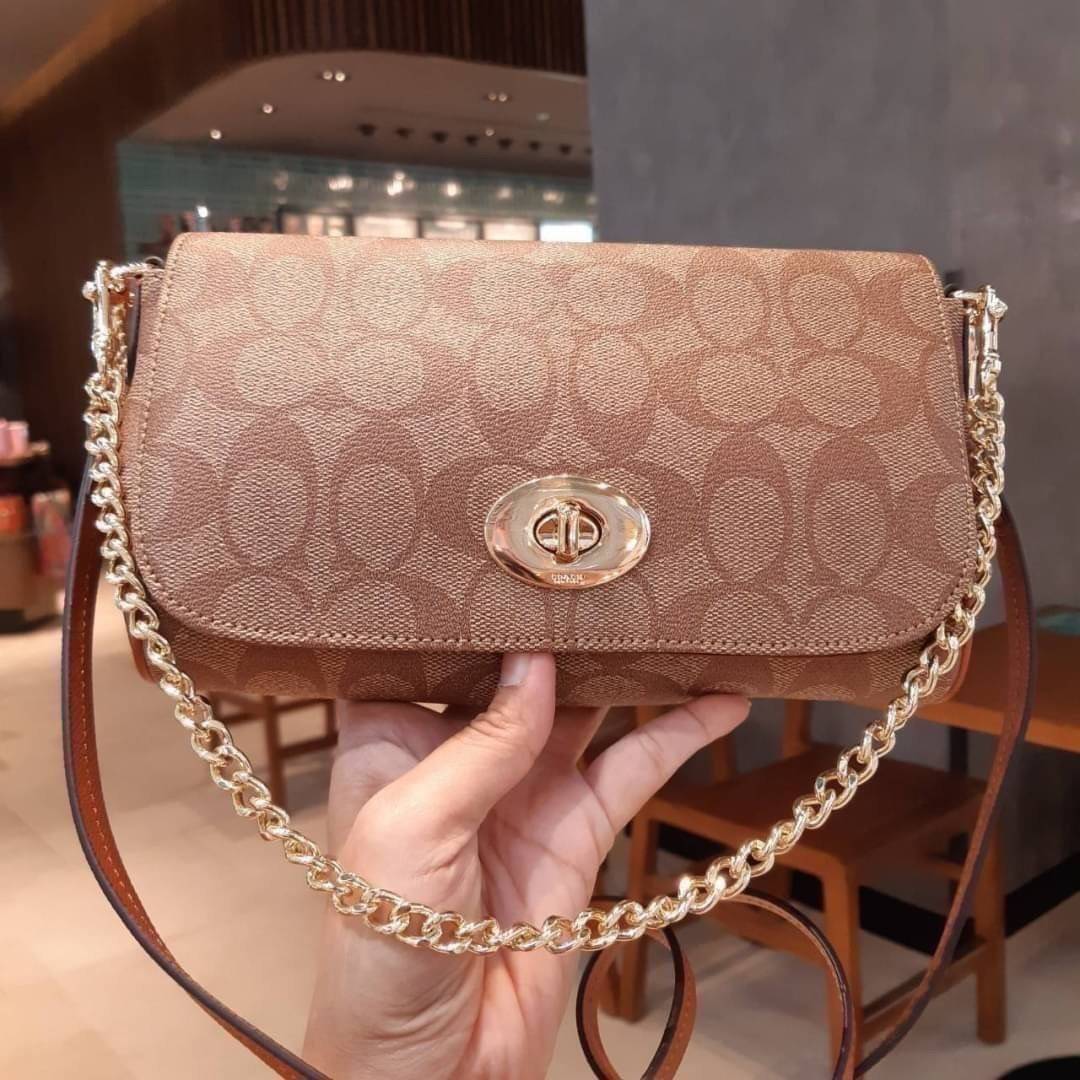 COACH F34615 MINI RUBY CROSSBODY IN SIGNATURE CANVAS ไอเท็มหายาก!! Best seller!! ยกให้น้องเลย!! 👍🎊👍💥 กระเป๋าสะพายข้างรูบี้ ทรงกะทัดรัด ไซส์กำลังดี ดีไซน์เรียบหรูในความเป็นเอกลักษณ์โค้ช ใช้งานง่าย สะดวก วัสดุหนังแคนวาสเคลือบ