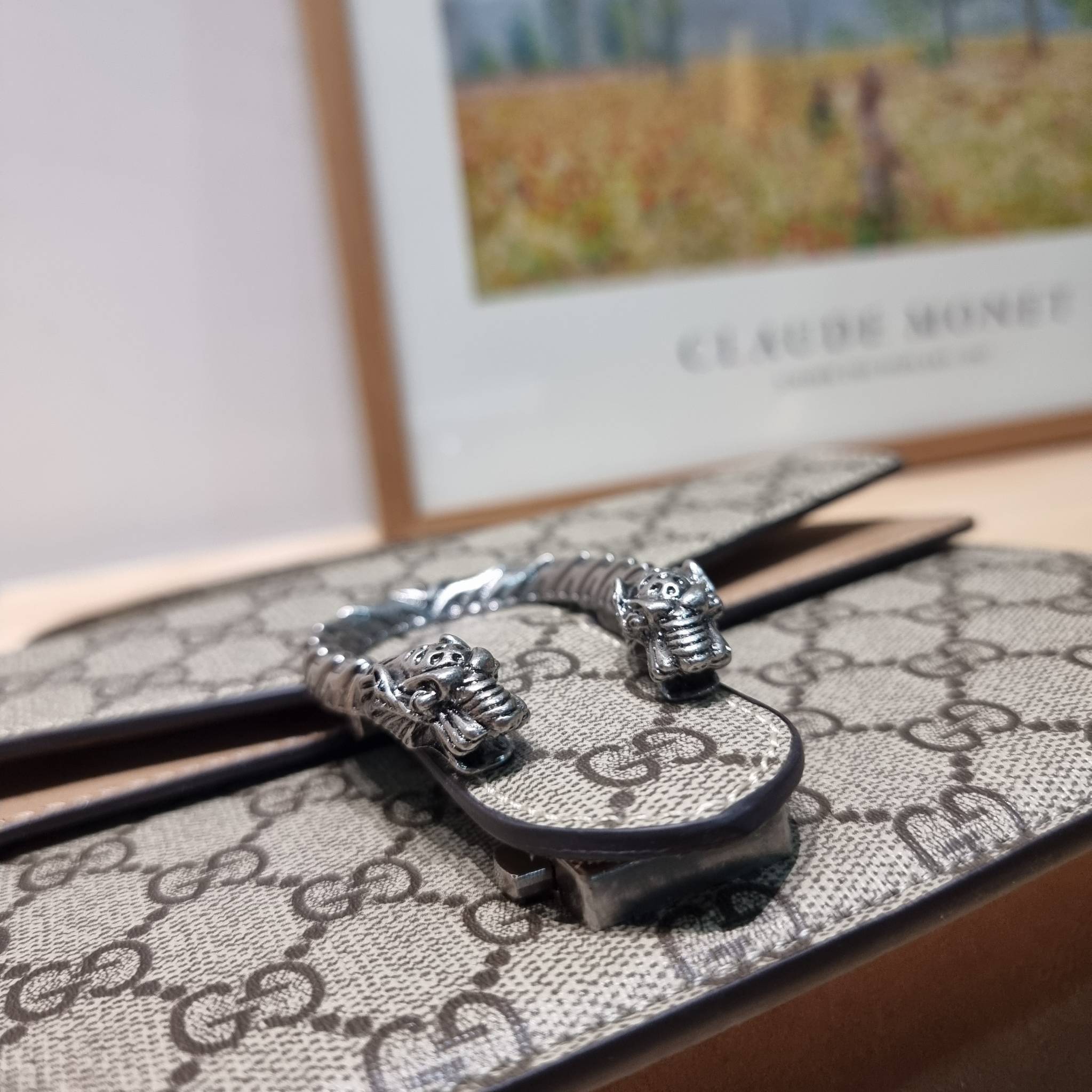 GG SMALL DIONYSUS TOP HANDLE BAG / SMALL DIONYSUS TOP HANDLE BAG / GUCCI BAG พร้อมส่งที่ไทย กระเป๋าสะพายรุ่นสุดคลาสสิค ดีไซน์ 2023 พร้อมหูจับในตัว