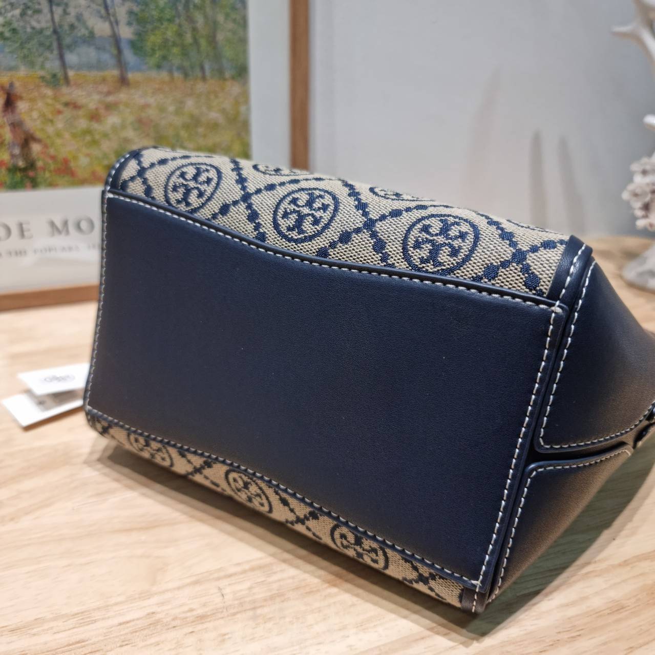 TORY BURCH SMALL T MONOGRAM MCGRAW BUCKET BAG กระเป๋าทรงบัคเก็ตโมโนแกรม เกรดออริ สลับแท้ 1:1 ใช้งานต่างประเทศได้