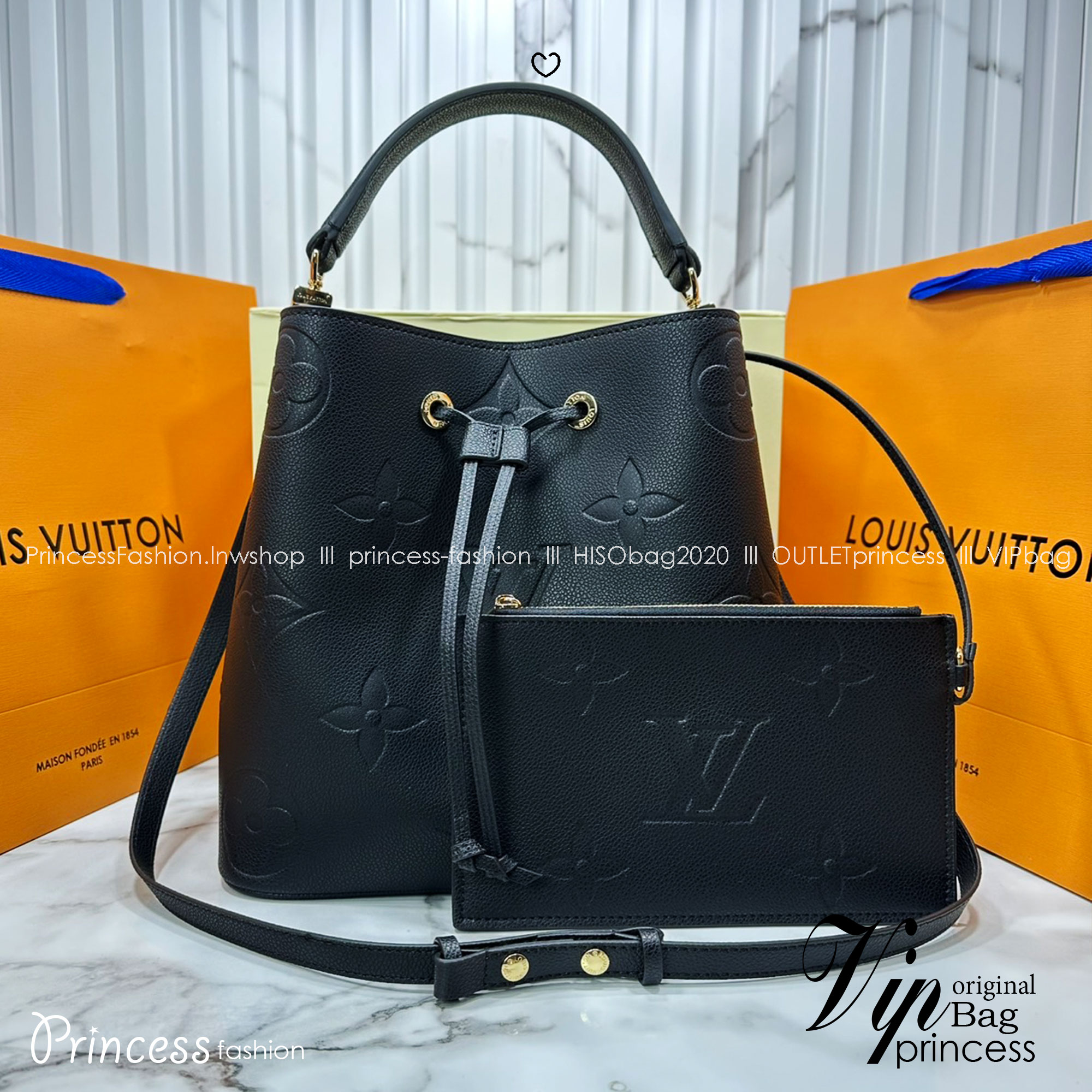 ORI หนังแท้ | LV NeoNoe MM Bucket bag Monogram Flower กระเป๋าสะพายทรงบัคเก็ต เอกลักษณ์ LV และลาย Monogram Flower อันโดดเด่นเพิ่มสไตล์ มีเสน่ห์ชวนหลงใหล