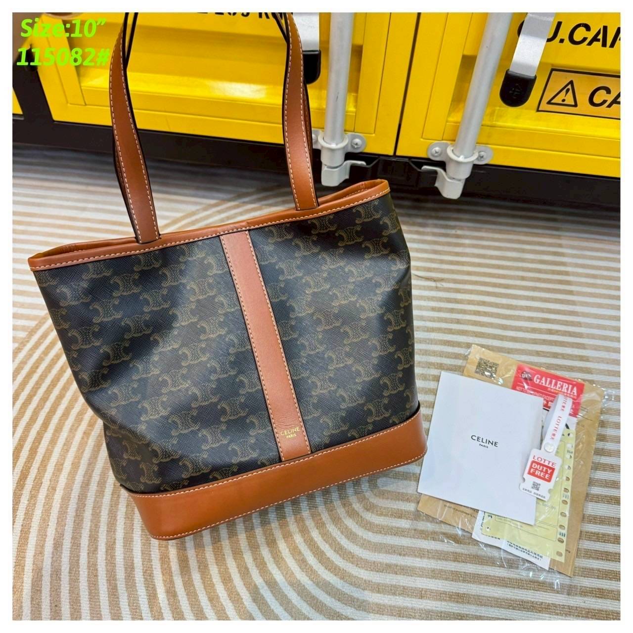 Celine Cabas In Triomphe canvas and leather / Celine Tote Bag กระเป๋าสะพายทรงโท้ทใบใหญ่ รุ่นยอดนิยม งานสวยหรูคลาสสิคไม่มีเอ้าท์ ภายในโล่งกว้าง