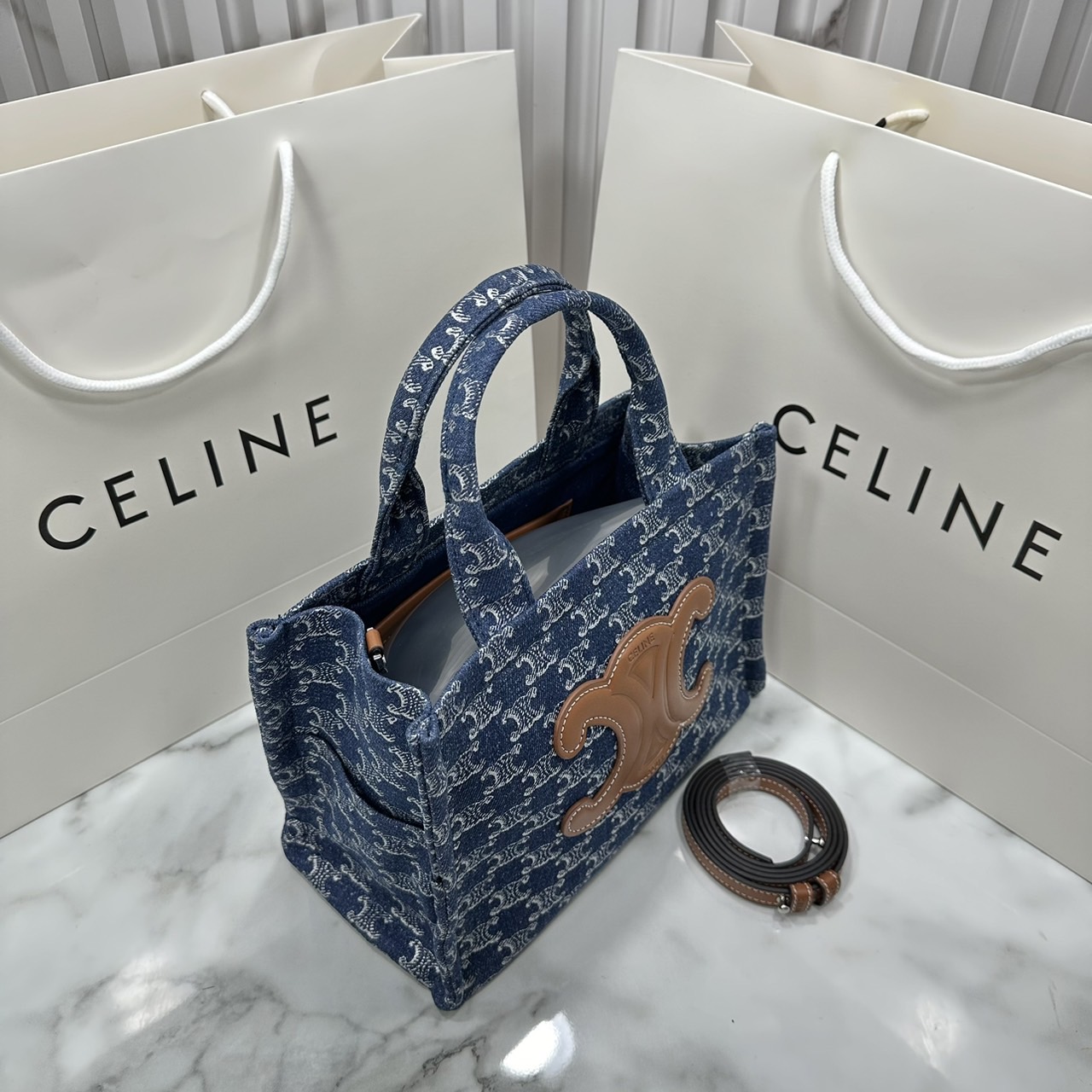 CELINE small cabas thais in DENIM WITH TRIOMPHE ALL-OVER / Celine Tote Denim Bag กระเป๋าทรงโท้ทงานเดนิม เกรดออริ 1:1 ใช้งานต่างประเทศได้