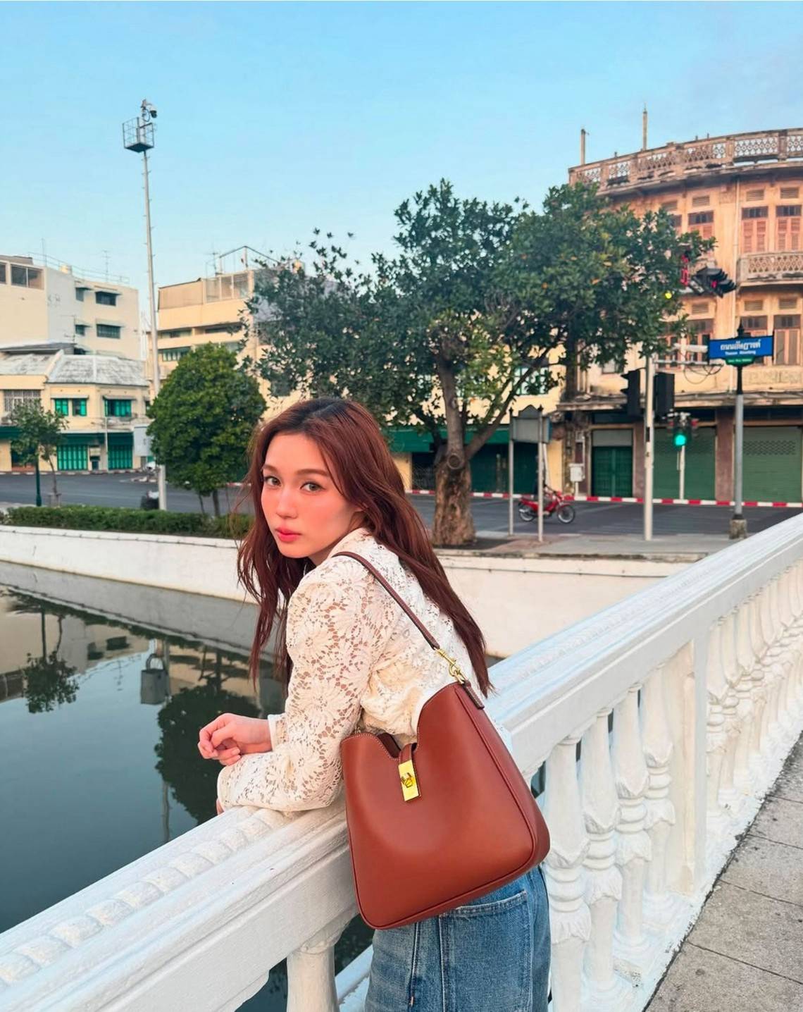 CELINE small camille soft bag มาแรงมาก! กับกระเป๋าที่ตัวแม่ใช้กันเยอะสุดๆ แม่ชมเอย อินฟลูดังๆมีใช้กันครบ ด้วยรูปทรงยอดนิยม