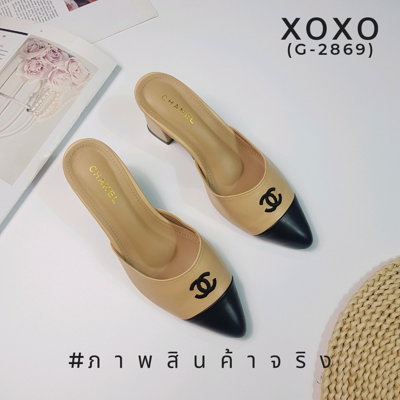 Chanel Two-Tone Shoes รองเท้างานสวม สี 2 tone หน้าวี ทรงสวม เปิดส้น ด้นหน้างานปักโลโก้แบรนด์ วัสดุหนัง PU ส้นแท่ง ใส่เดินสบาย รุ่นที่สาวๆ รอคอย งานมาเติมแล้ว ของหมดไวมากกก รีบหน่อยน้าา ^^